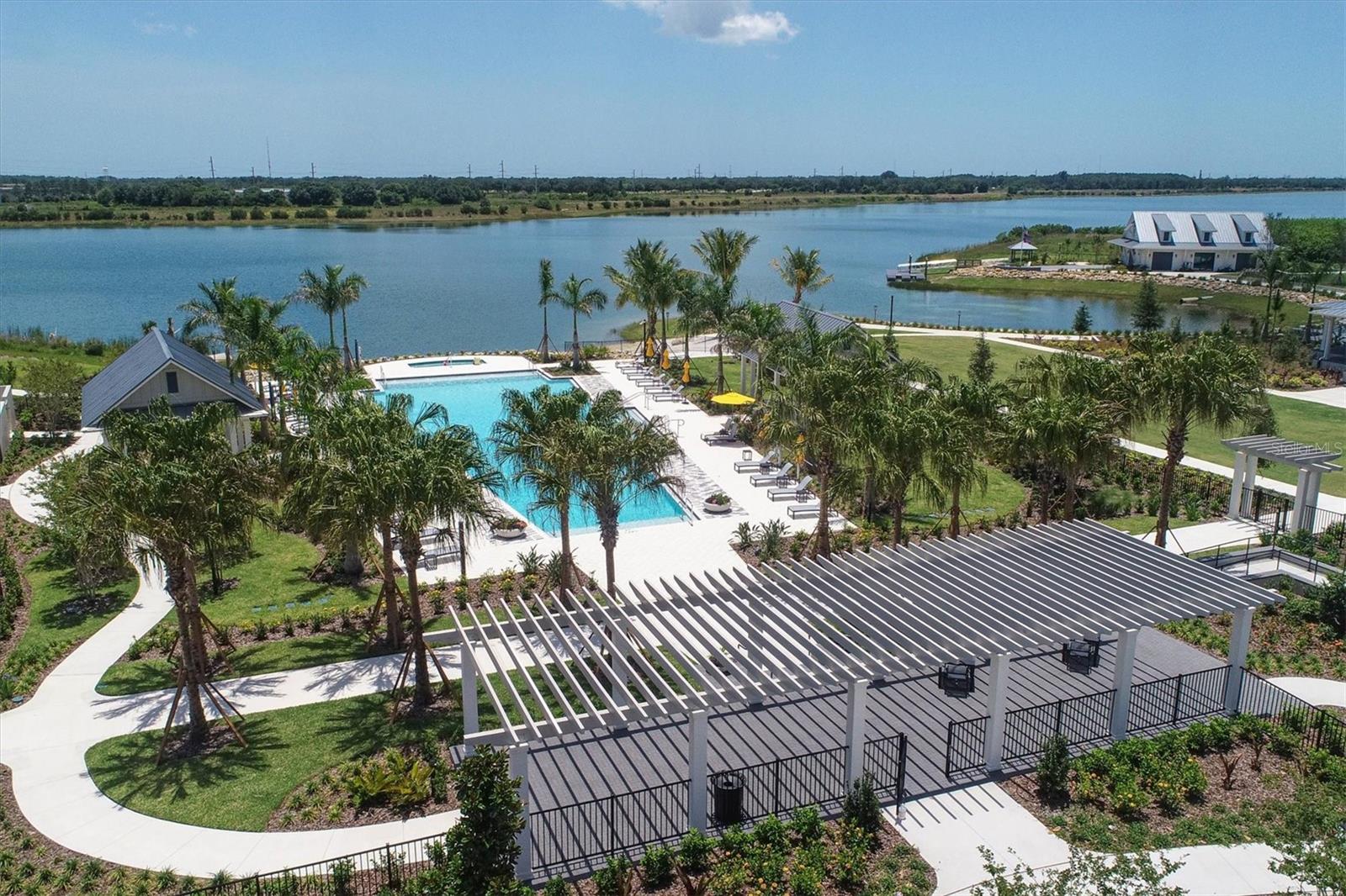 1104 WATERLINE COURT, Sarasota, FL 34240