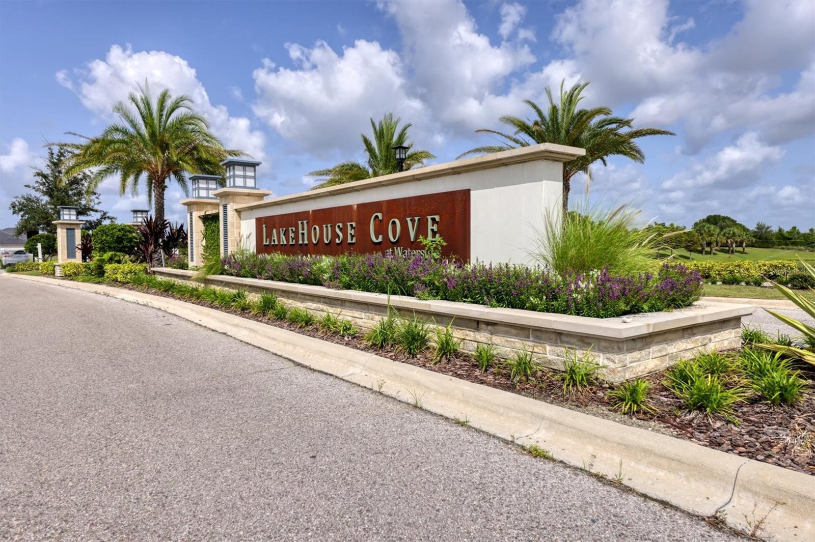 1104 WATERLINE COURT, Sarasota, FL 34240