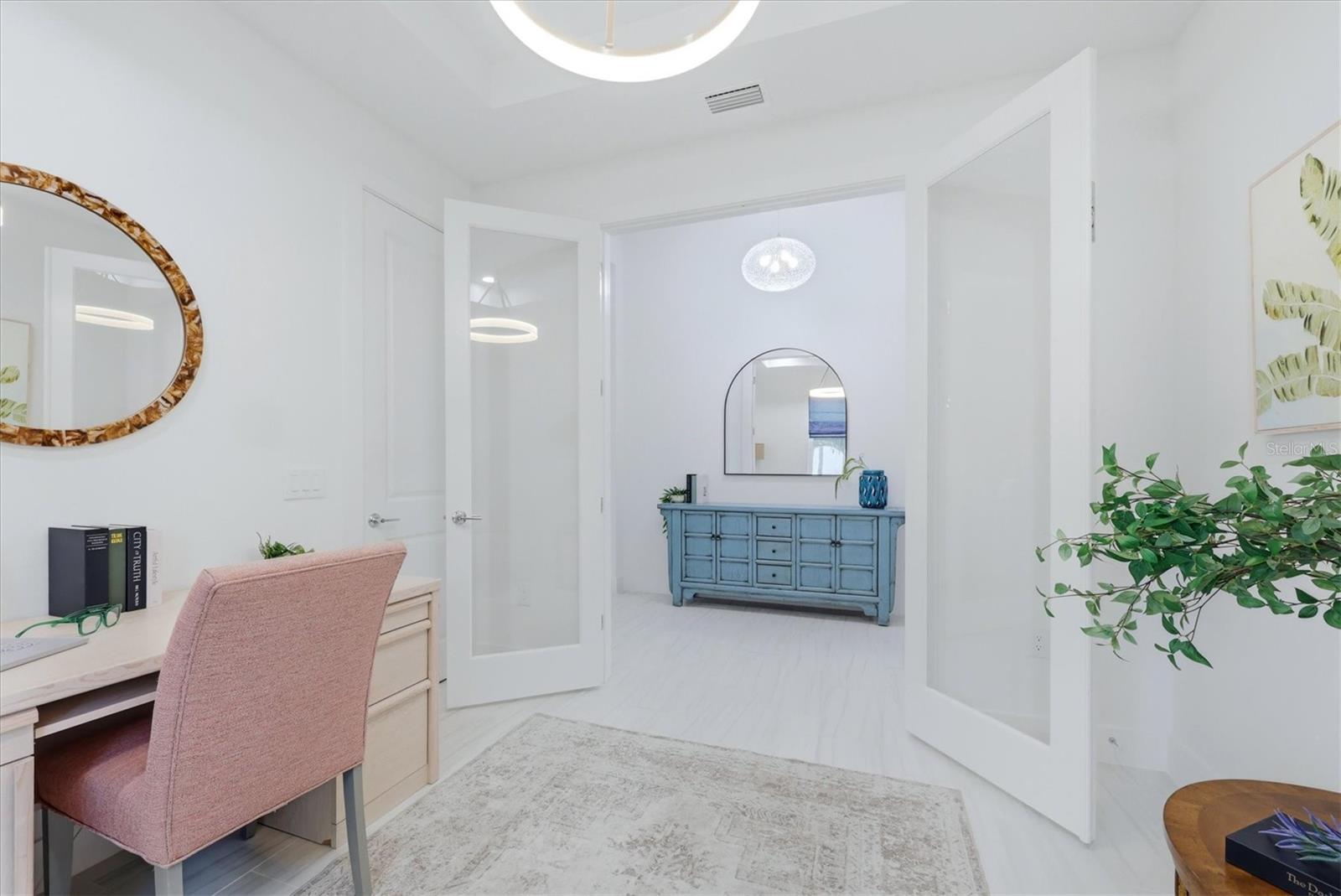 1104 WATERLINE COURT, Sarasota, FL 34240
