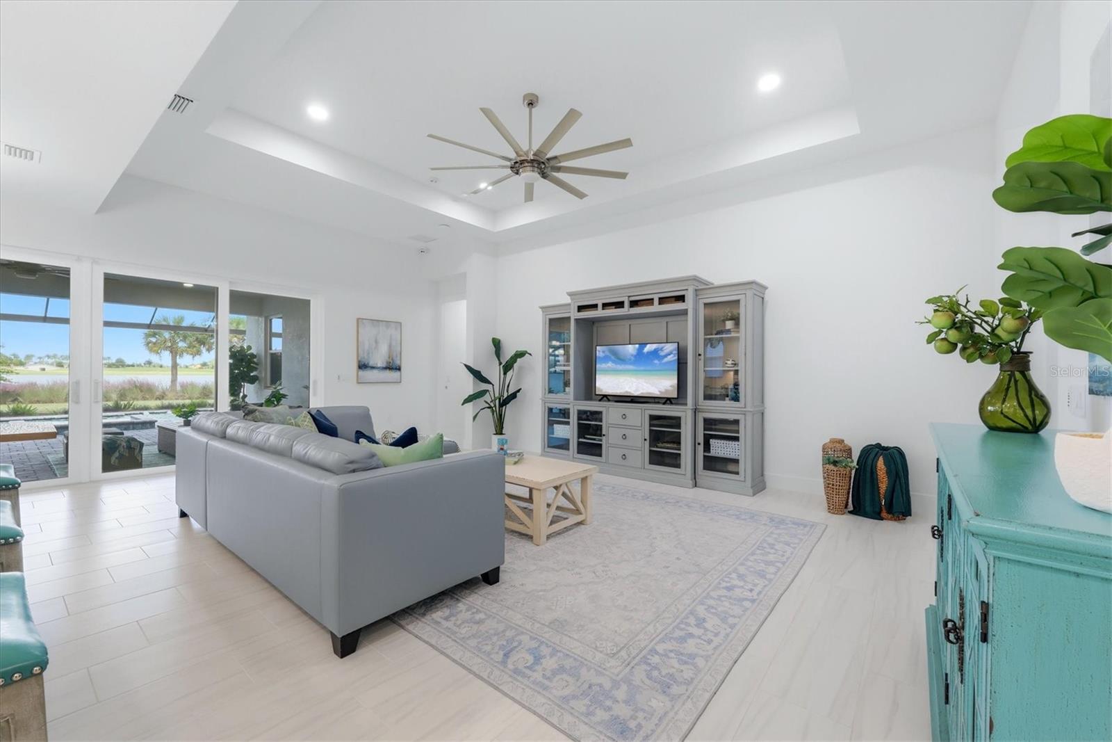 1104 WATERLINE COURT, Sarasota, FL 34240