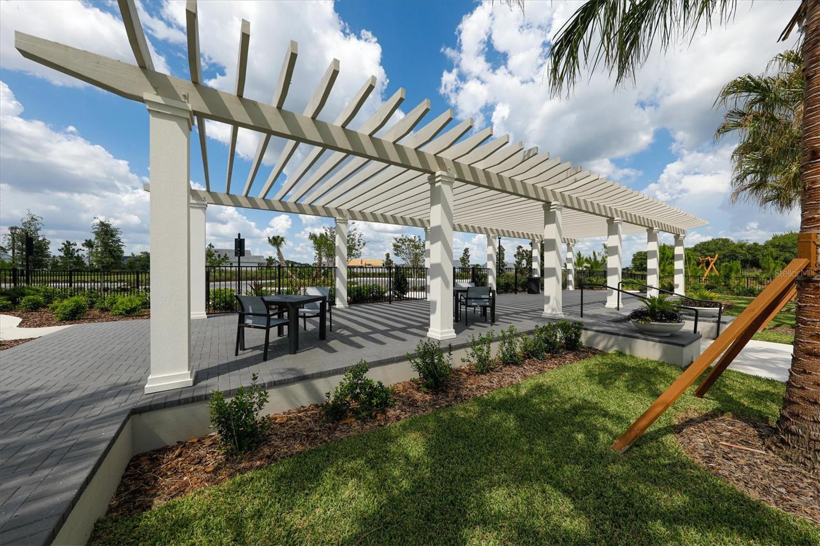 1104 WATERLINE COURT, Sarasota, FL 34240