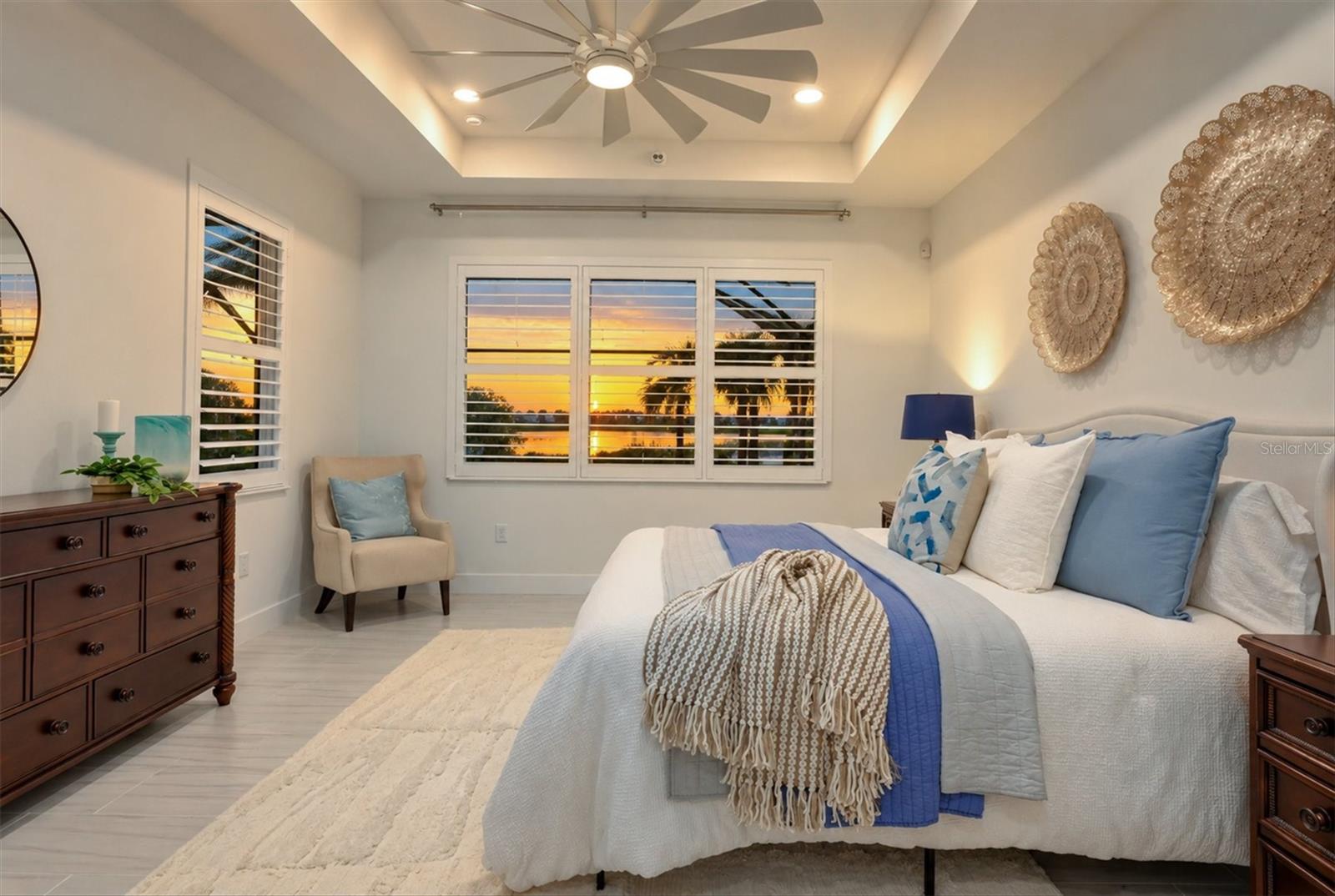 1104 WATERLINE COURT, Sarasota, FL 34240