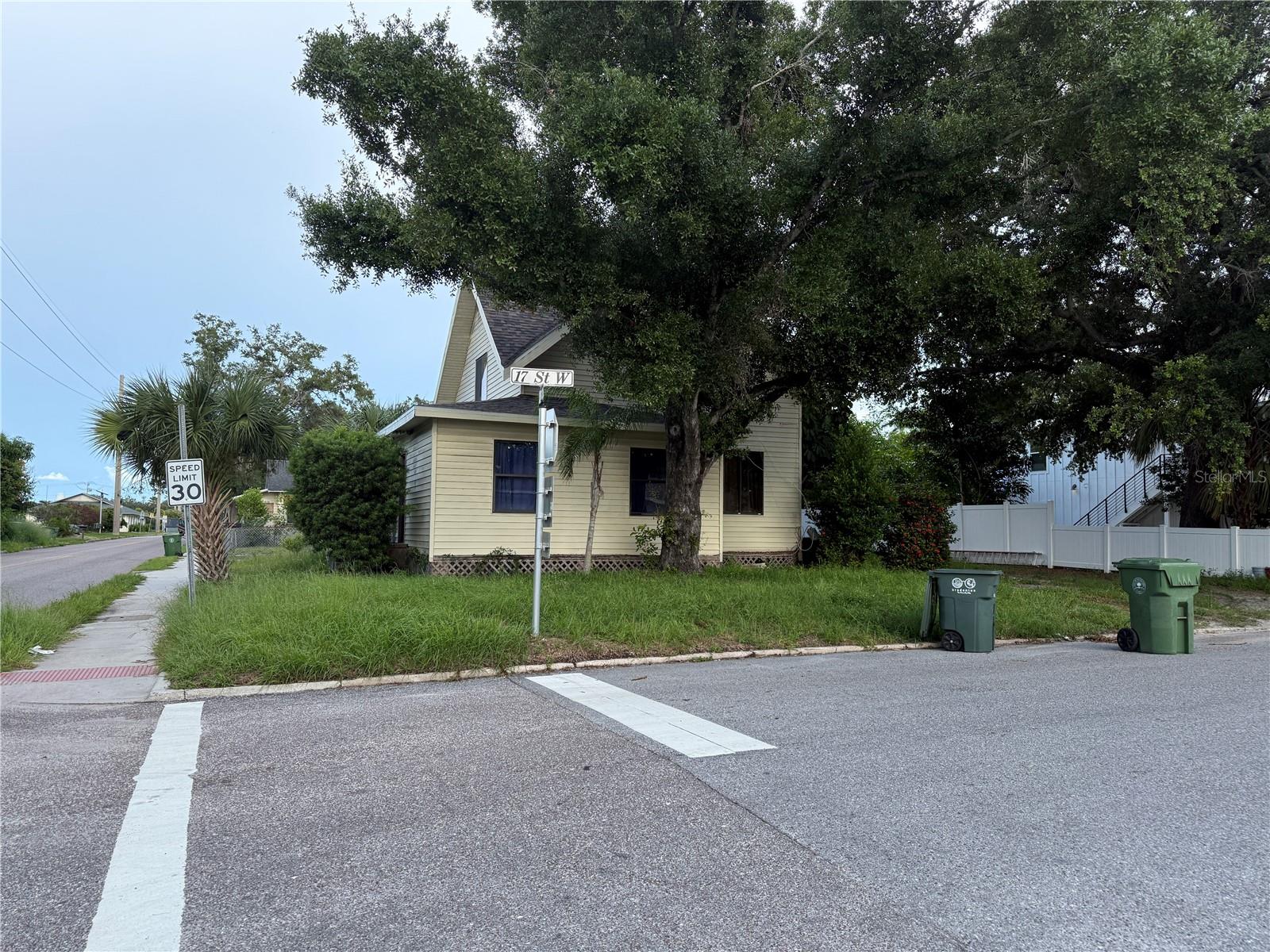 1625 9TH AVENUE W, Bradenton, FL 34205
