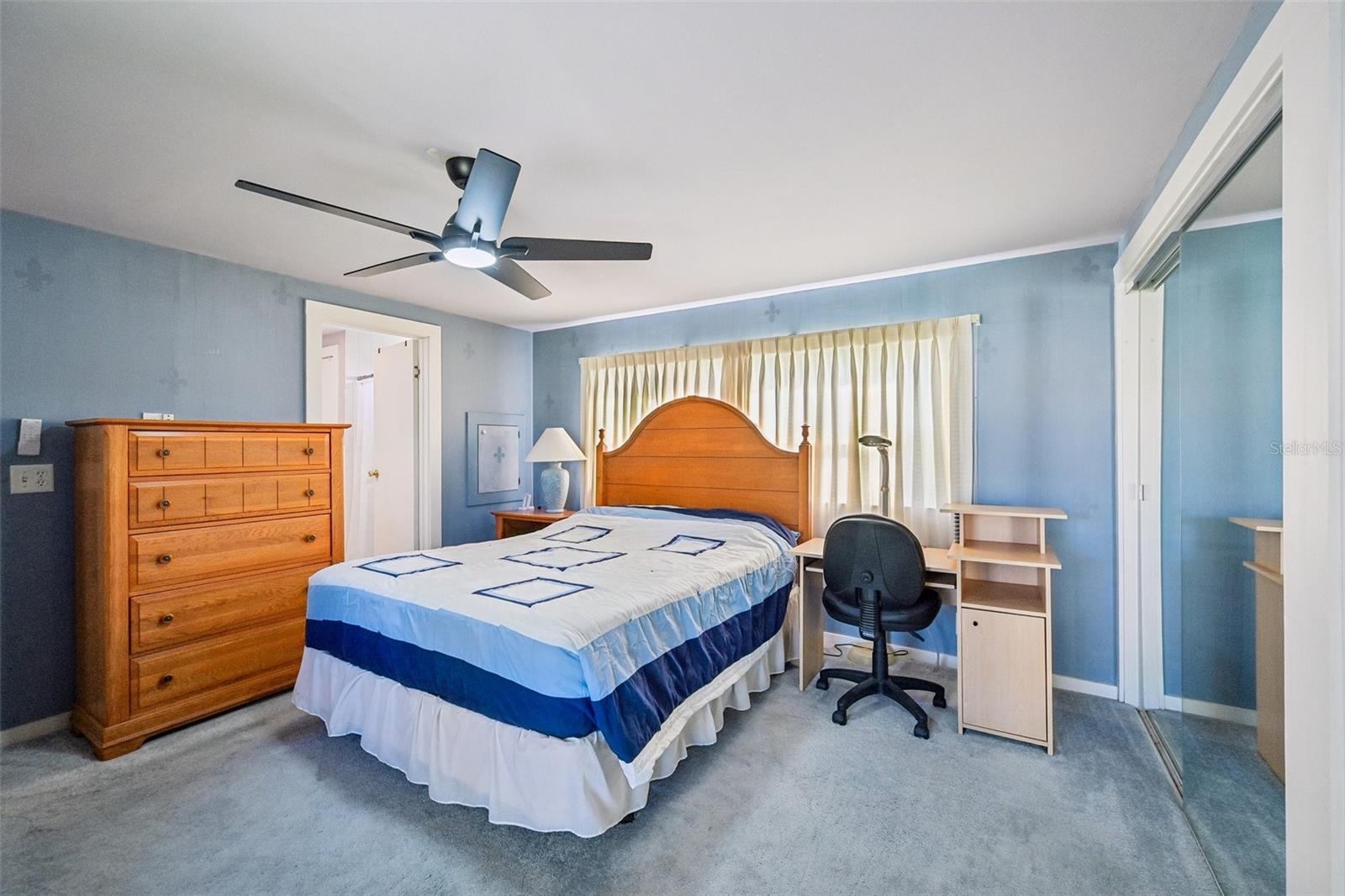 Large primary bedroom with its own en-suite