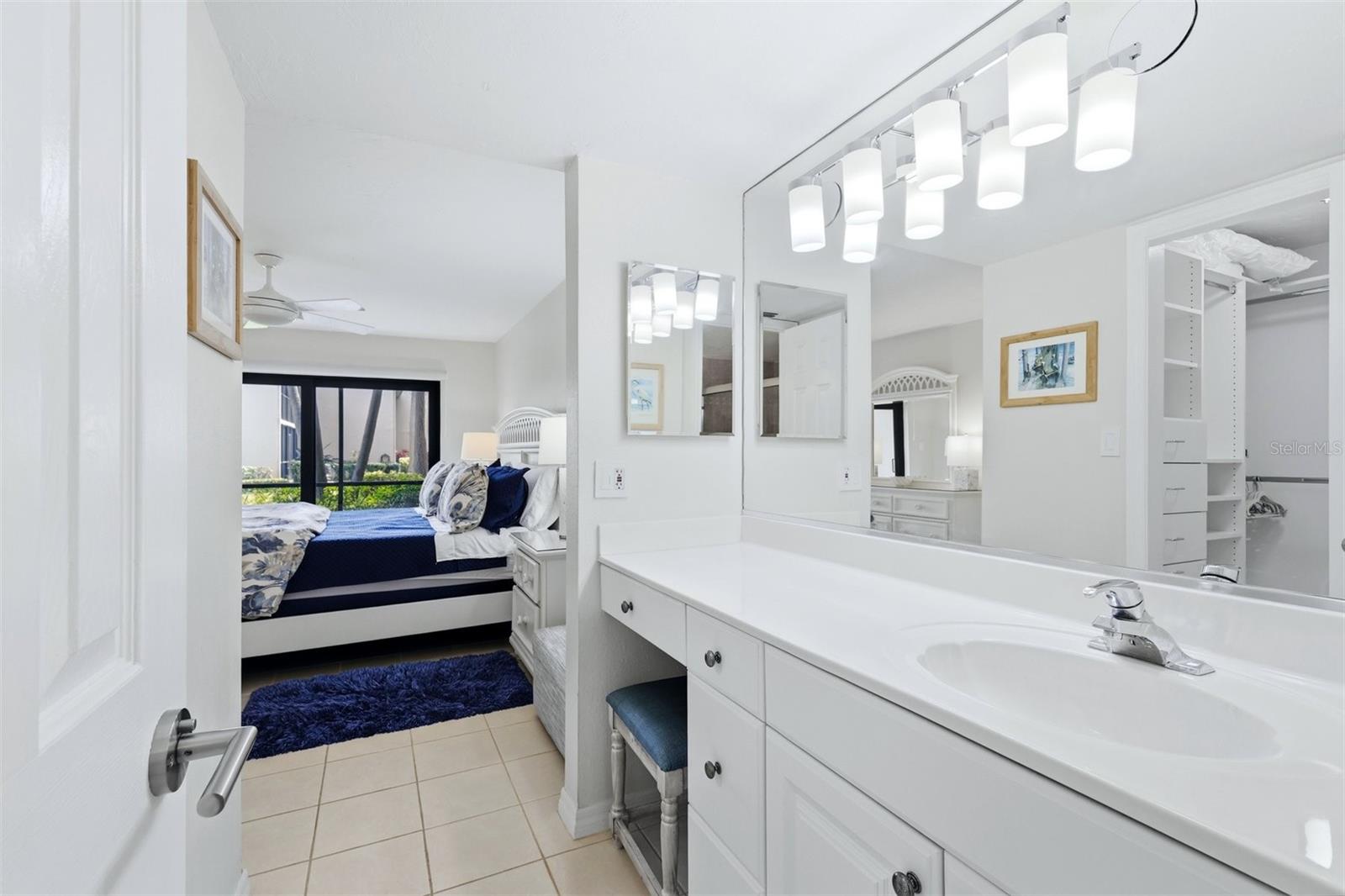 Ensuite Primary Bathroom