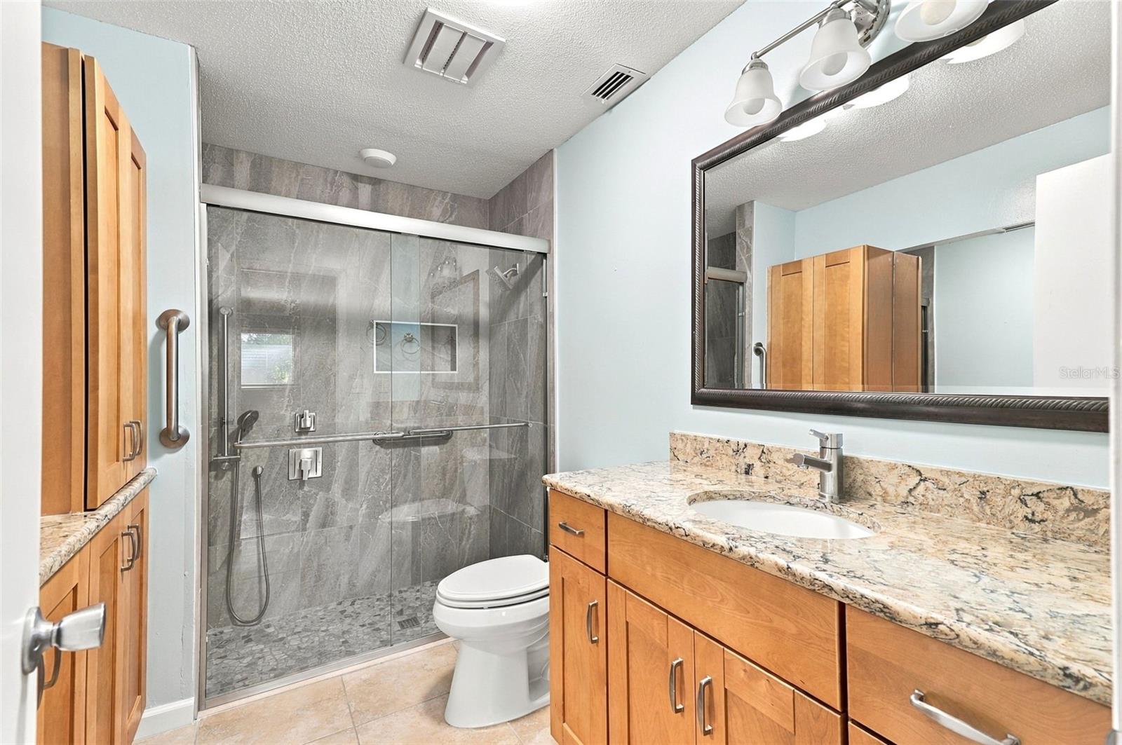 6272 GREEN VIEW CIR, #114, Sarasota, FL 34231