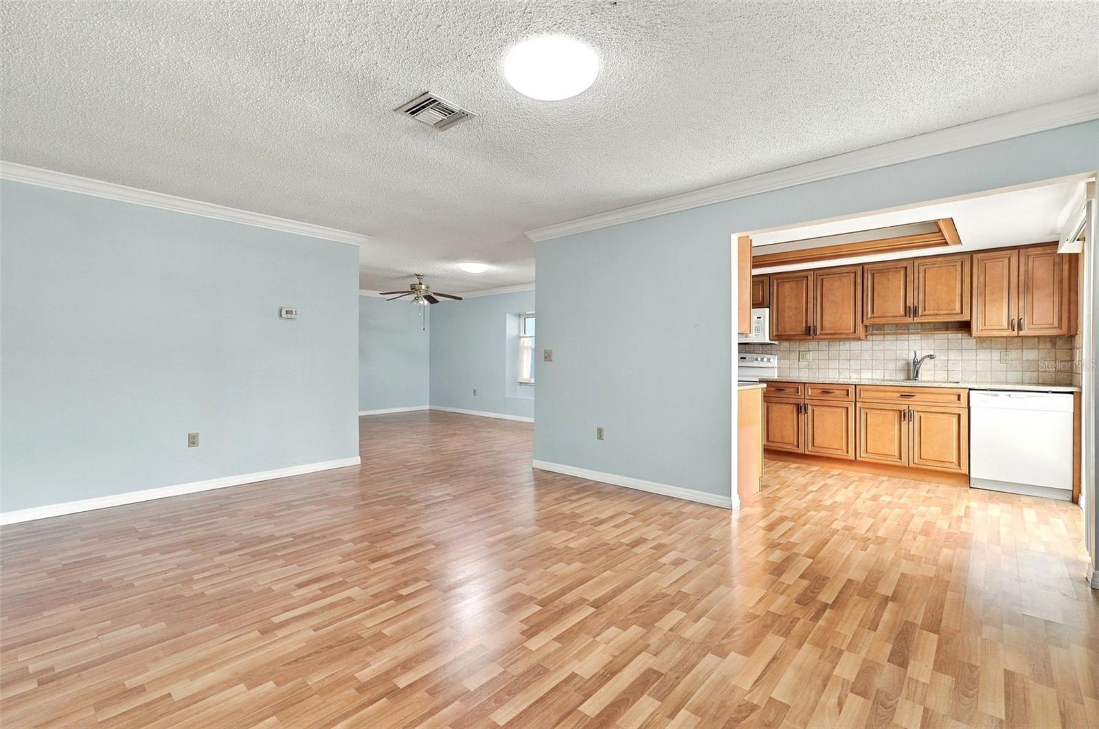 6272 GREEN VIEW CIR, #114, Sarasota, FL 34231