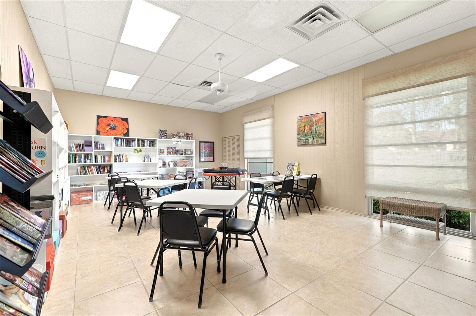 6272 GREEN VIEW CIR, #114, Sarasota, FL 34231