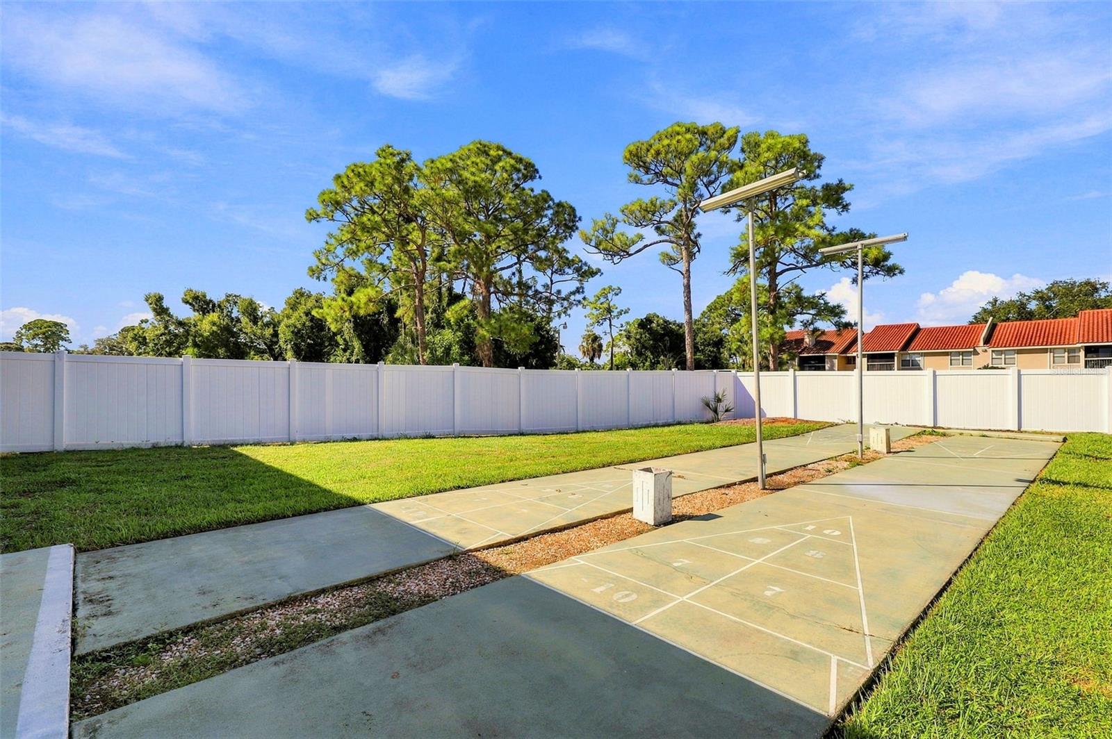 6272 GREEN VIEW CIR, #114, Sarasota, FL 34231