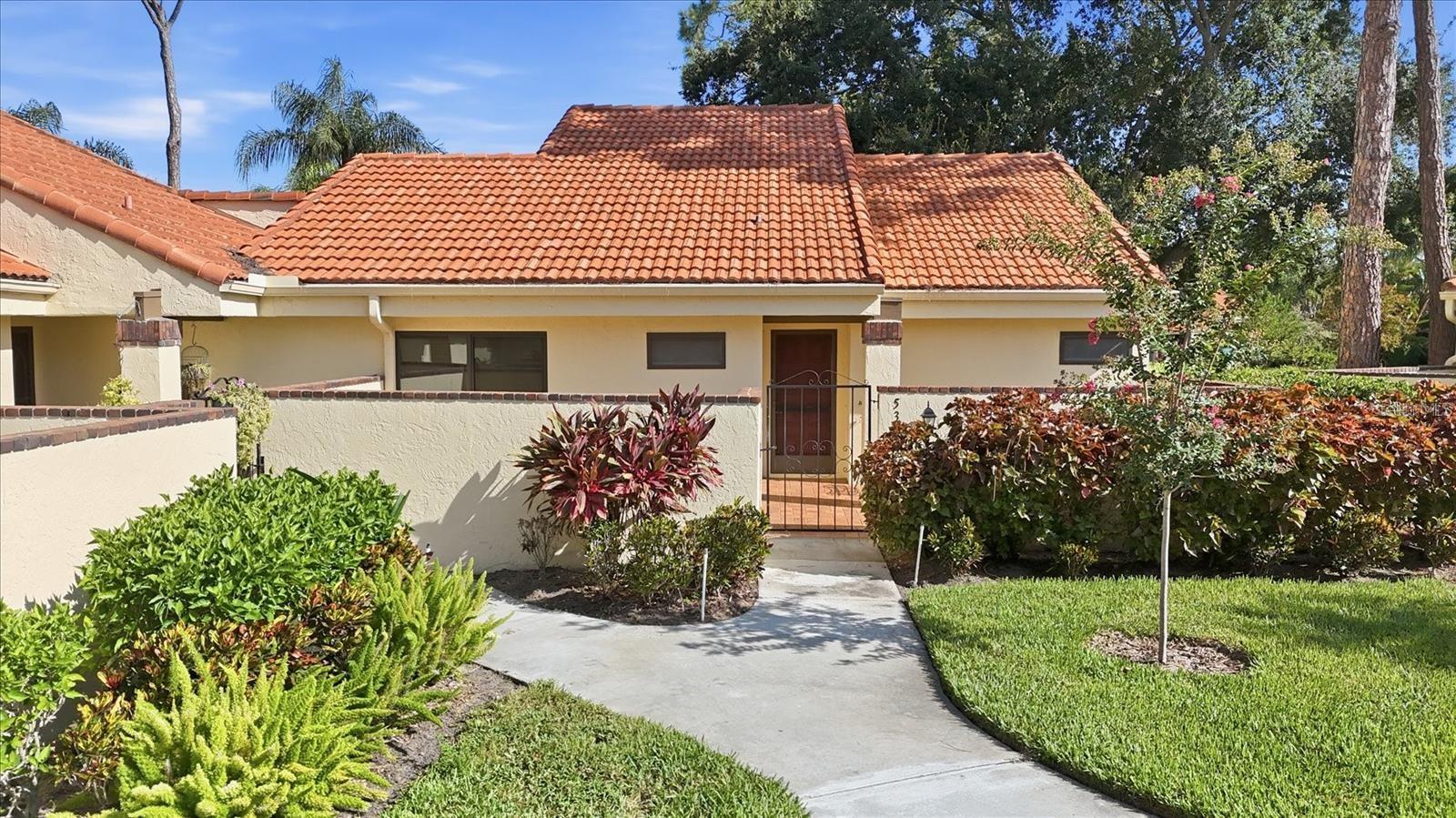 5387 HUNTINGWOOD COURT, #4, Sarasota, FL 34235 5387 HUNTINGWOOD COURT, #4, Sarasota, FL 34235