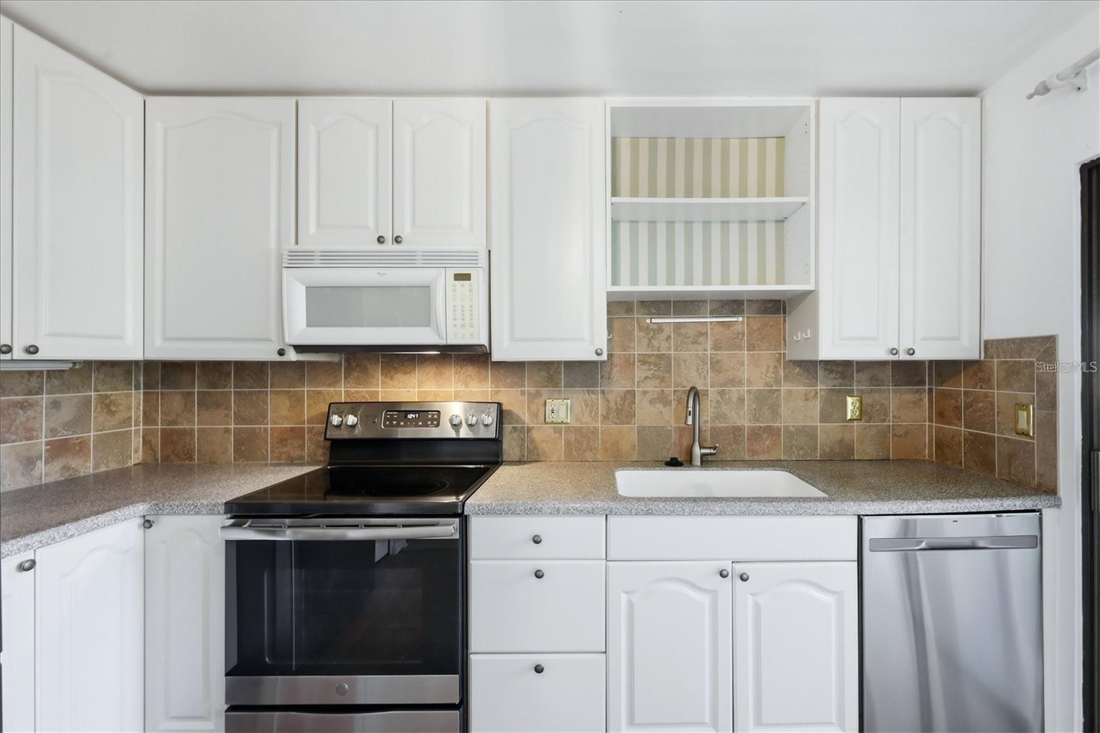 5387 HUNTINGWOOD COURT, #4, Sarasota, FL 34235