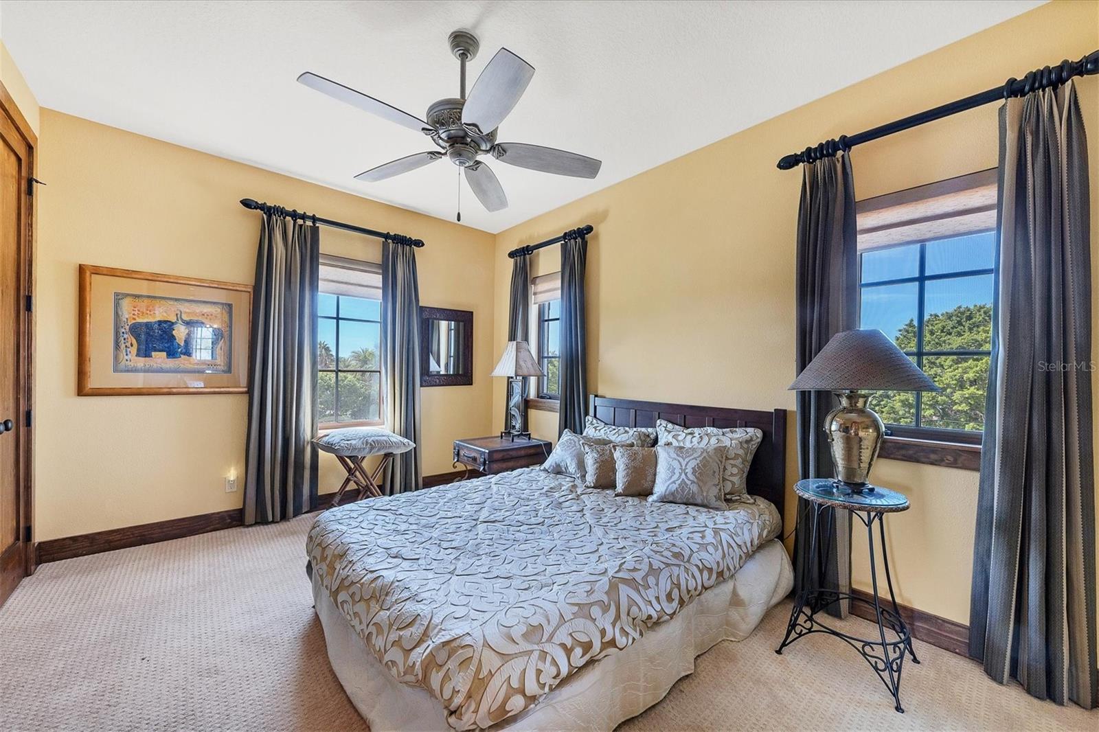 315 S SHORE DRIVE, Sarasota, FL 34234