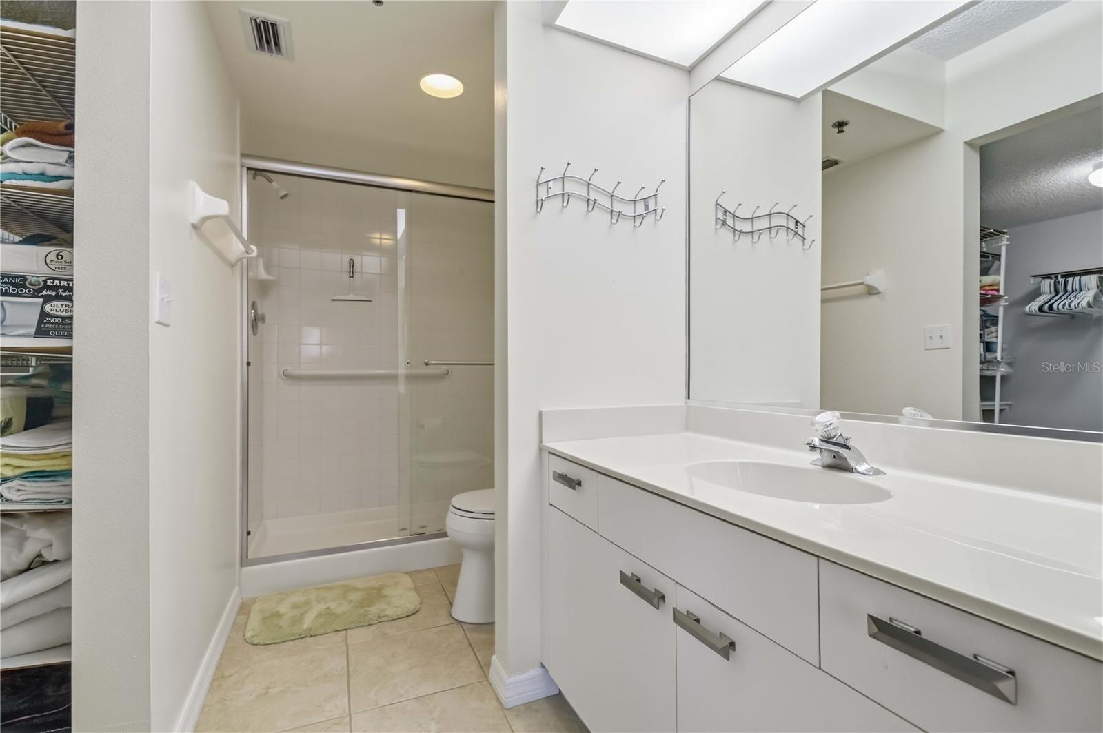 3950 IRONWOOD CIRCLE, #205, Bradenton, FL 34209
