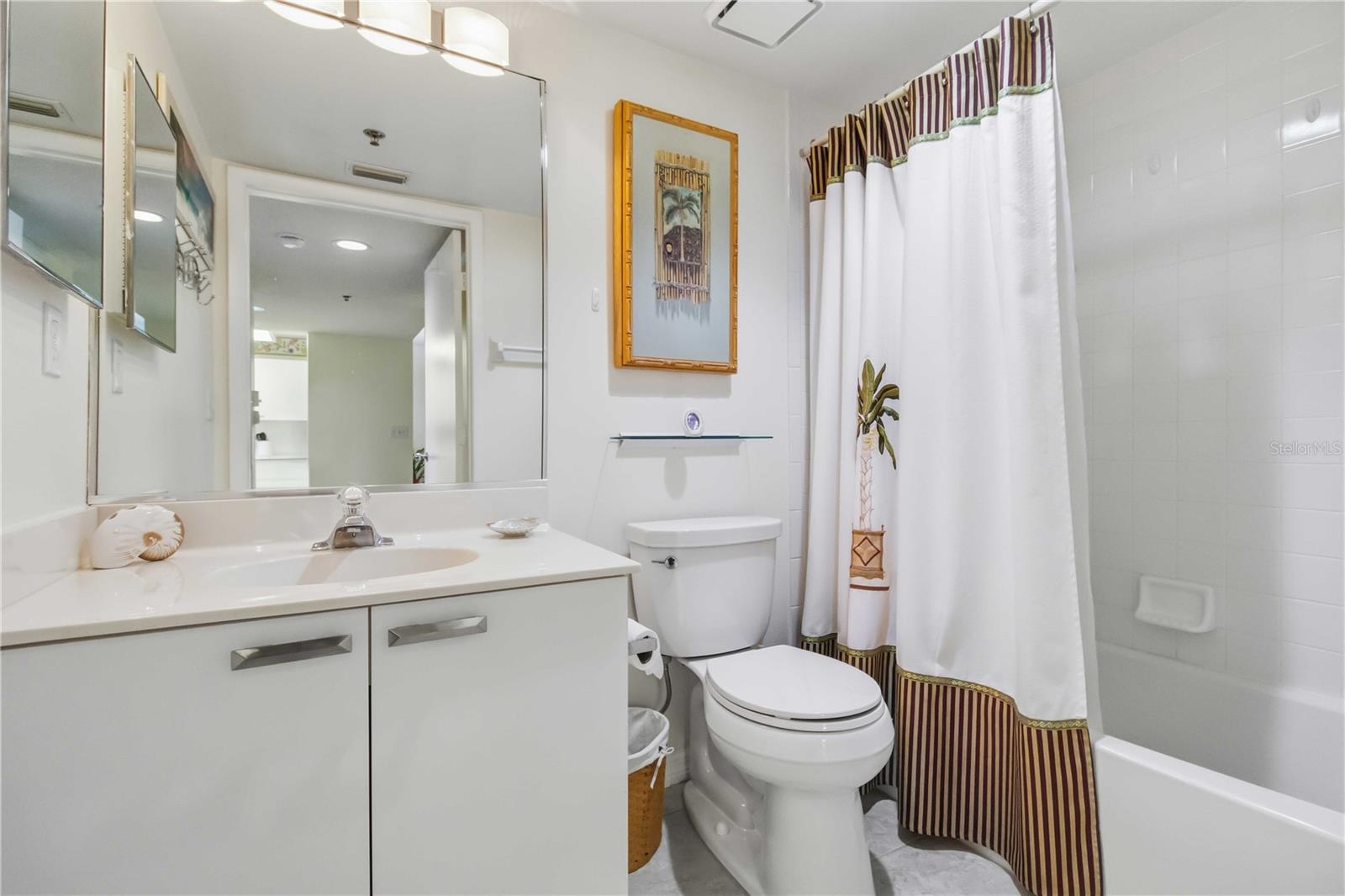 3950 IRONWOOD CIRCLE, #205, Bradenton, FL 34209