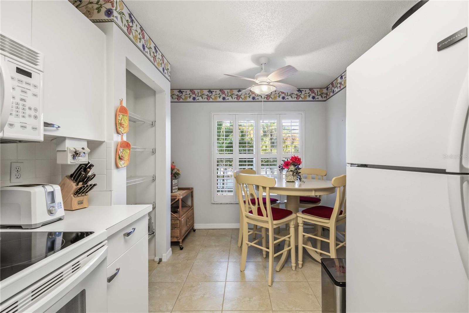 3950 IRONWOOD CIRCLE, #205, Bradenton, FL 34209
