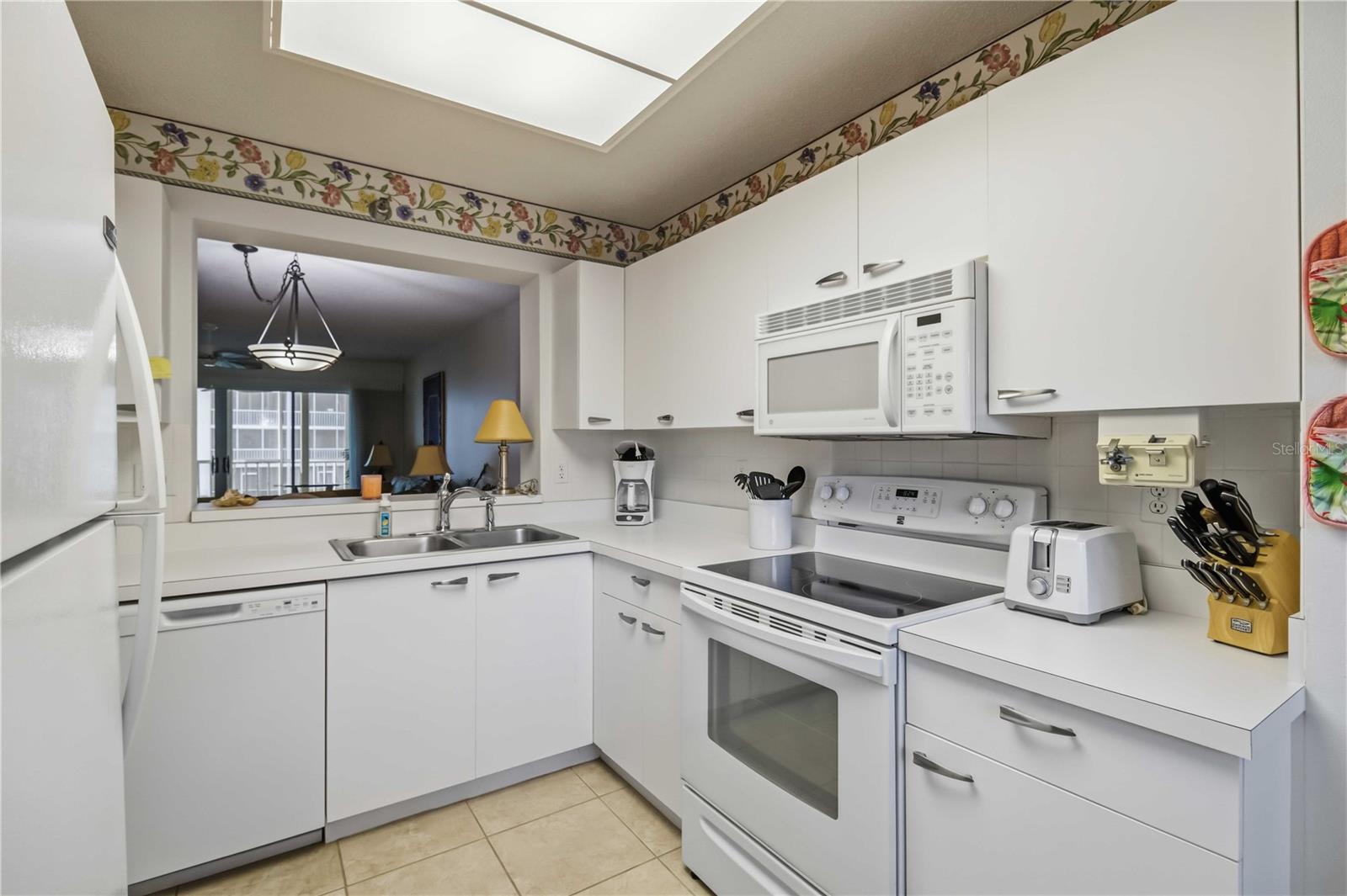 3950 IRONWOOD CIRCLE, #205, Bradenton, FL 34209