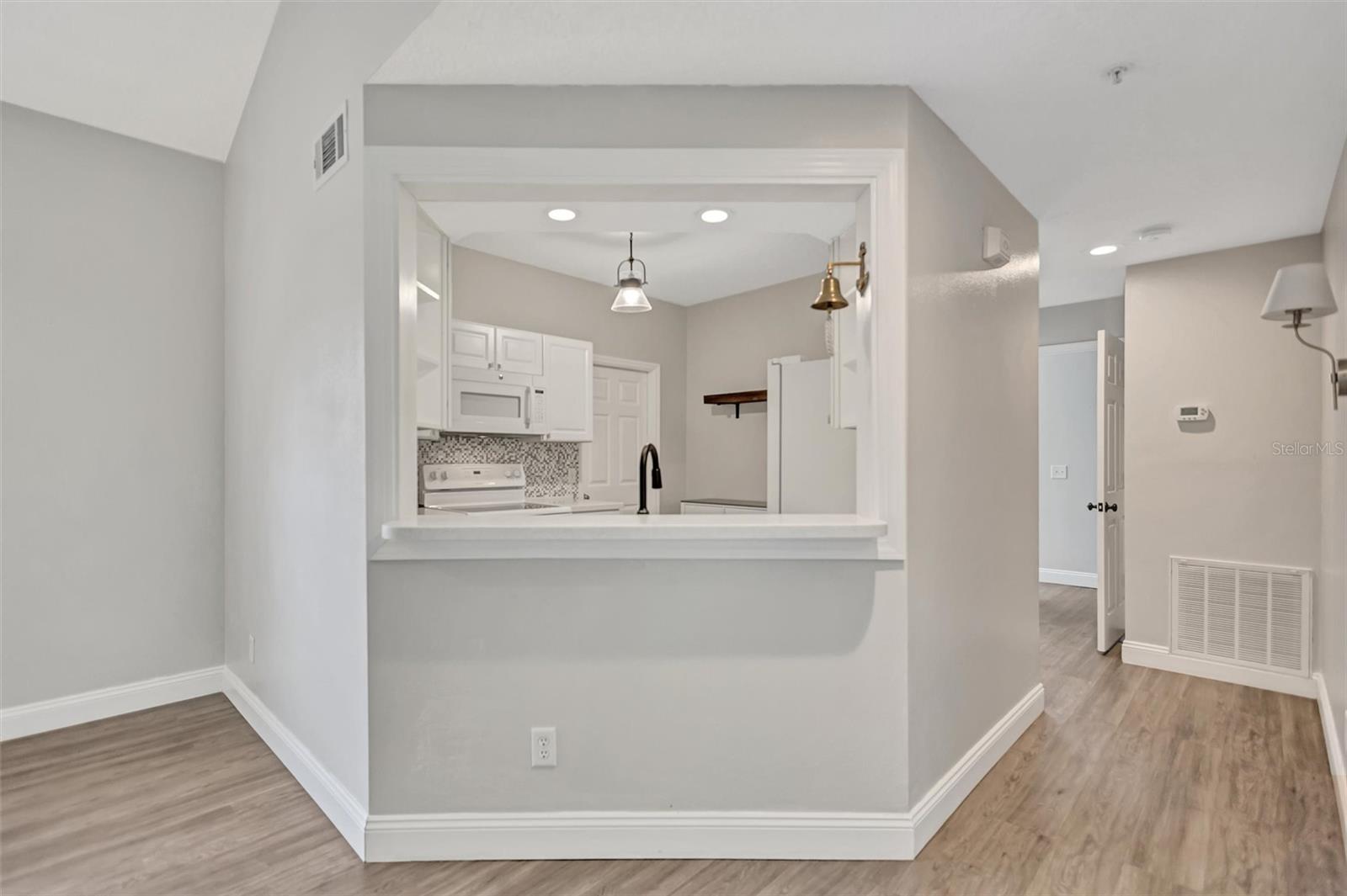 5520 FAIR OAKS STREET, #19A, Bradenton, FL 34203