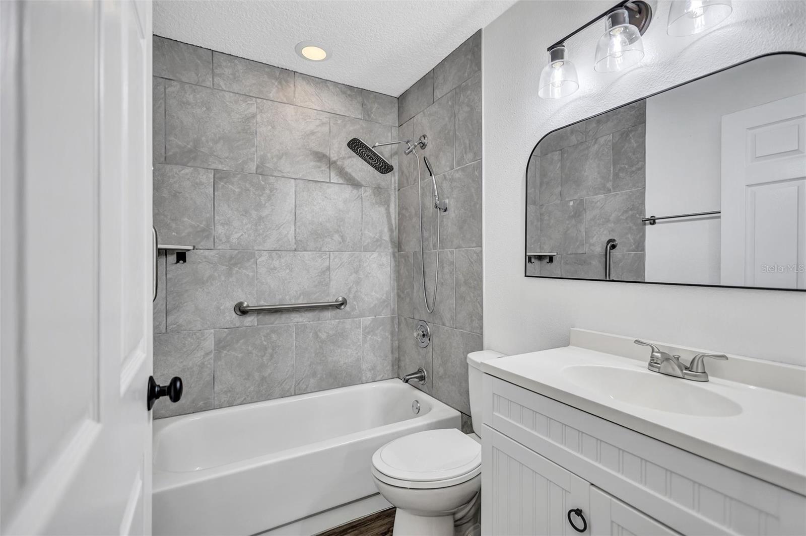 5520 FAIR OAKS STREET, #19A, Bradenton, FL 34203