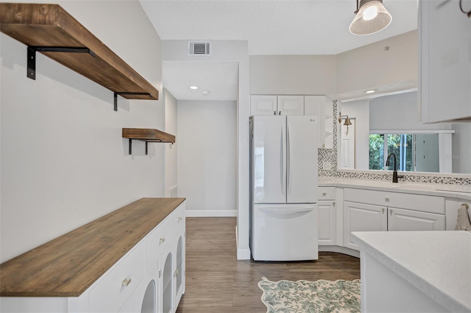 5520 FAIR OAKS STREET, #19A, Bradenton, FL 34203
