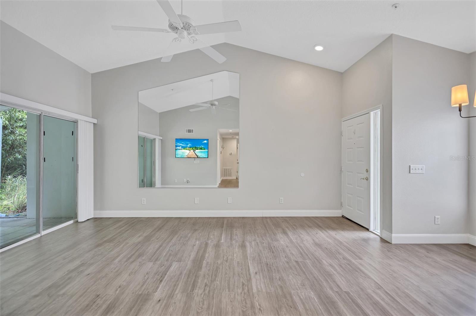 5520 FAIR OAKS STREET, #19A, Bradenton, FL 34203