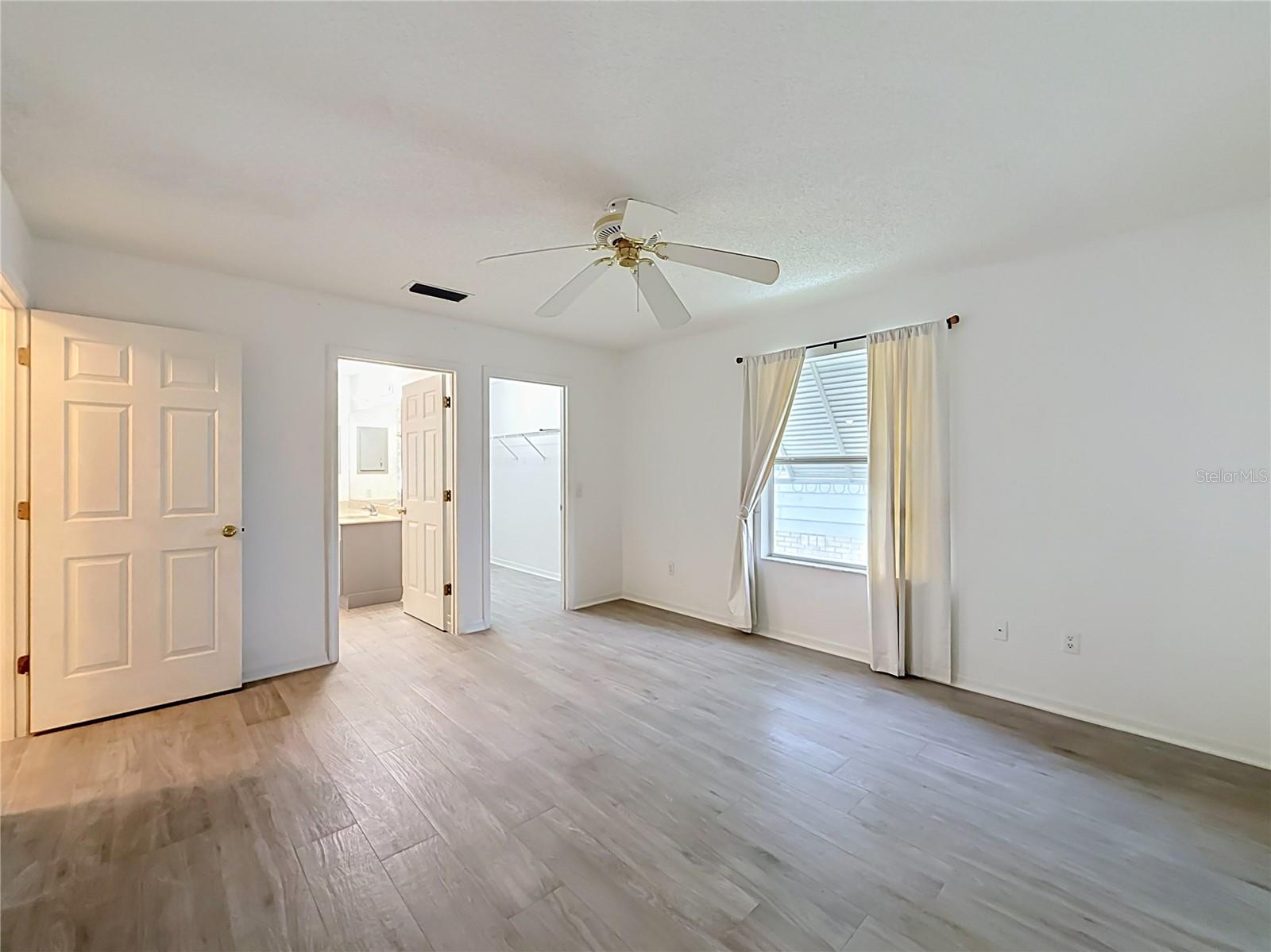 1607 COG HILL DRIVE, Lady Lake, FL 32159