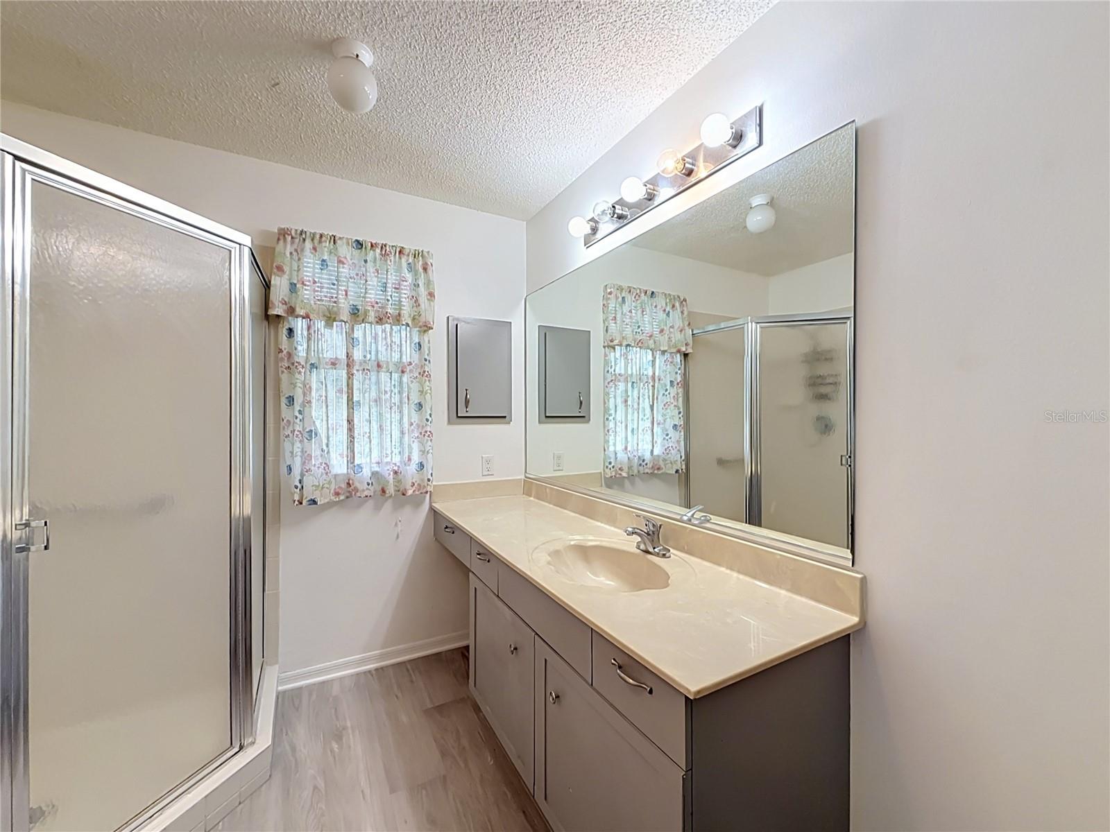 1607 COG HILL DRIVE, Lady Lake, FL 32159