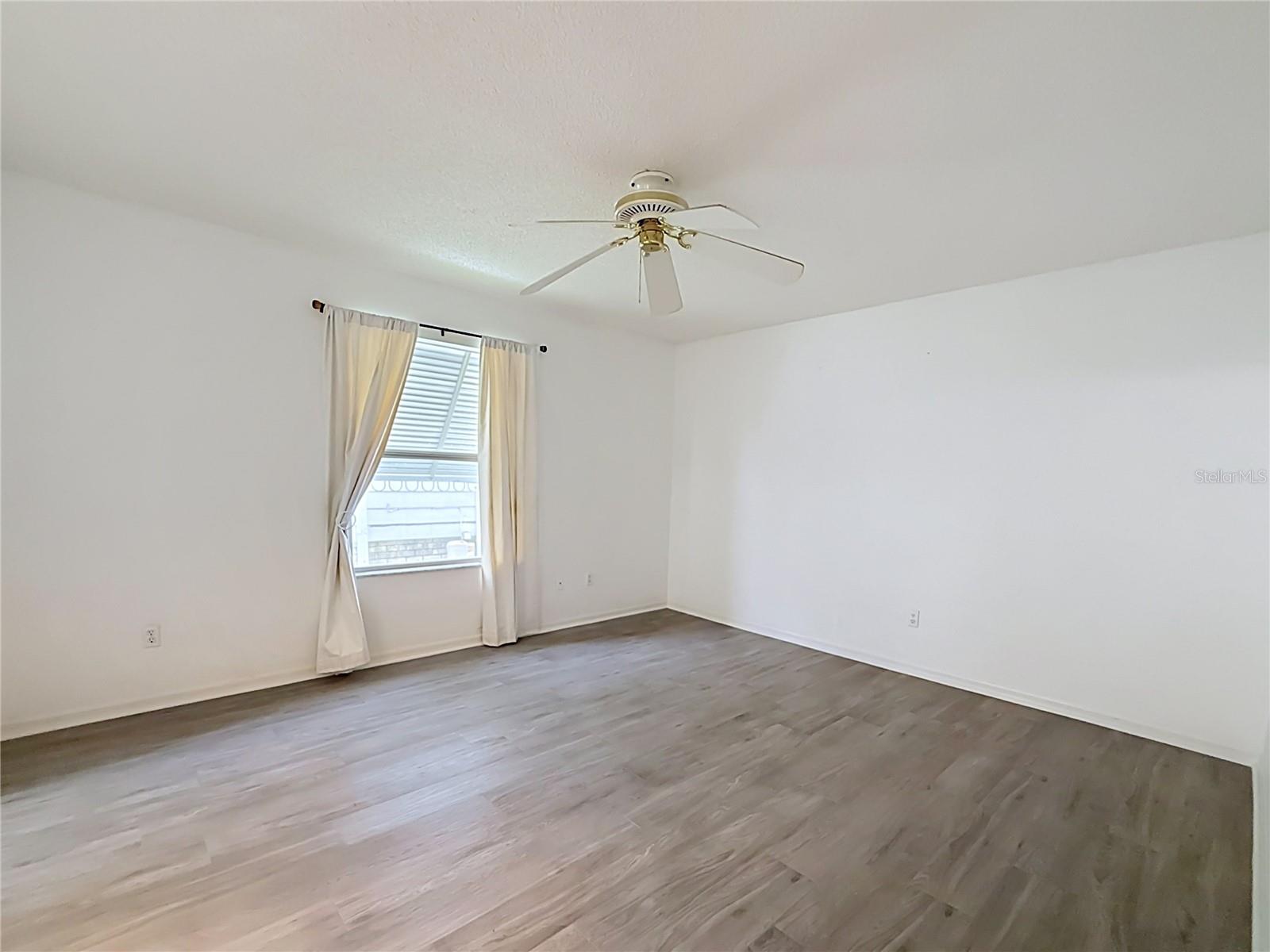 1607 COG HILL DRIVE, Lady Lake, FL 32159