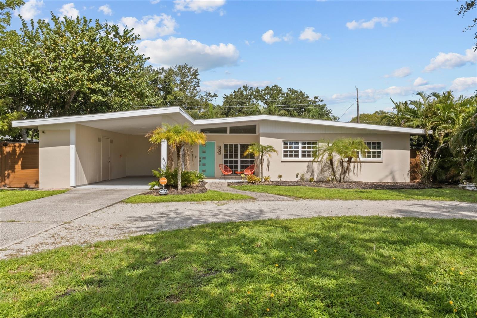 2857 WOOD STREET, Sarasota, FL 34237
