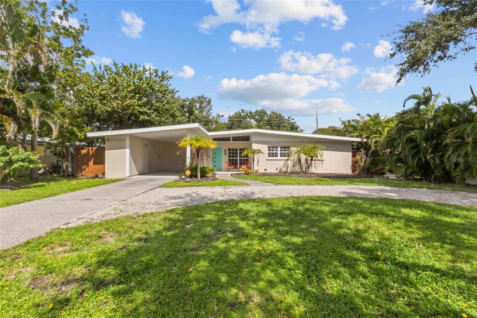 2857 WOOD STREET, Sarasota, FL 34237