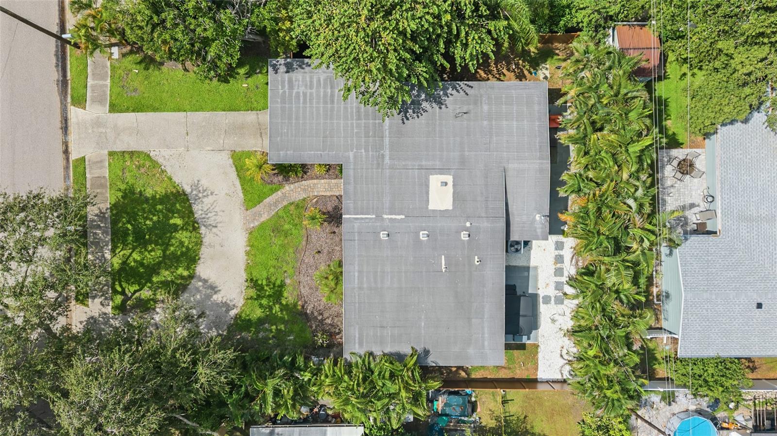 2857 WOOD STREET, Sarasota, FL 34237