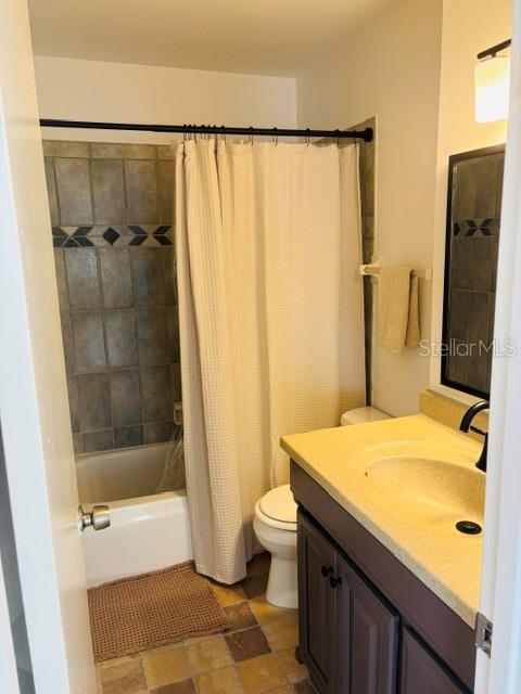 Guest Bathroom with Tub/shower combo