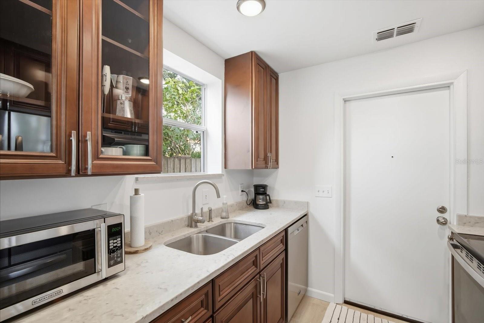 104 CHESAPEAKE AVENUE, #C6, Tampa, FL 33606 104 CHESAPEAKE AVENUE, #C6, Tampa, FL 33606