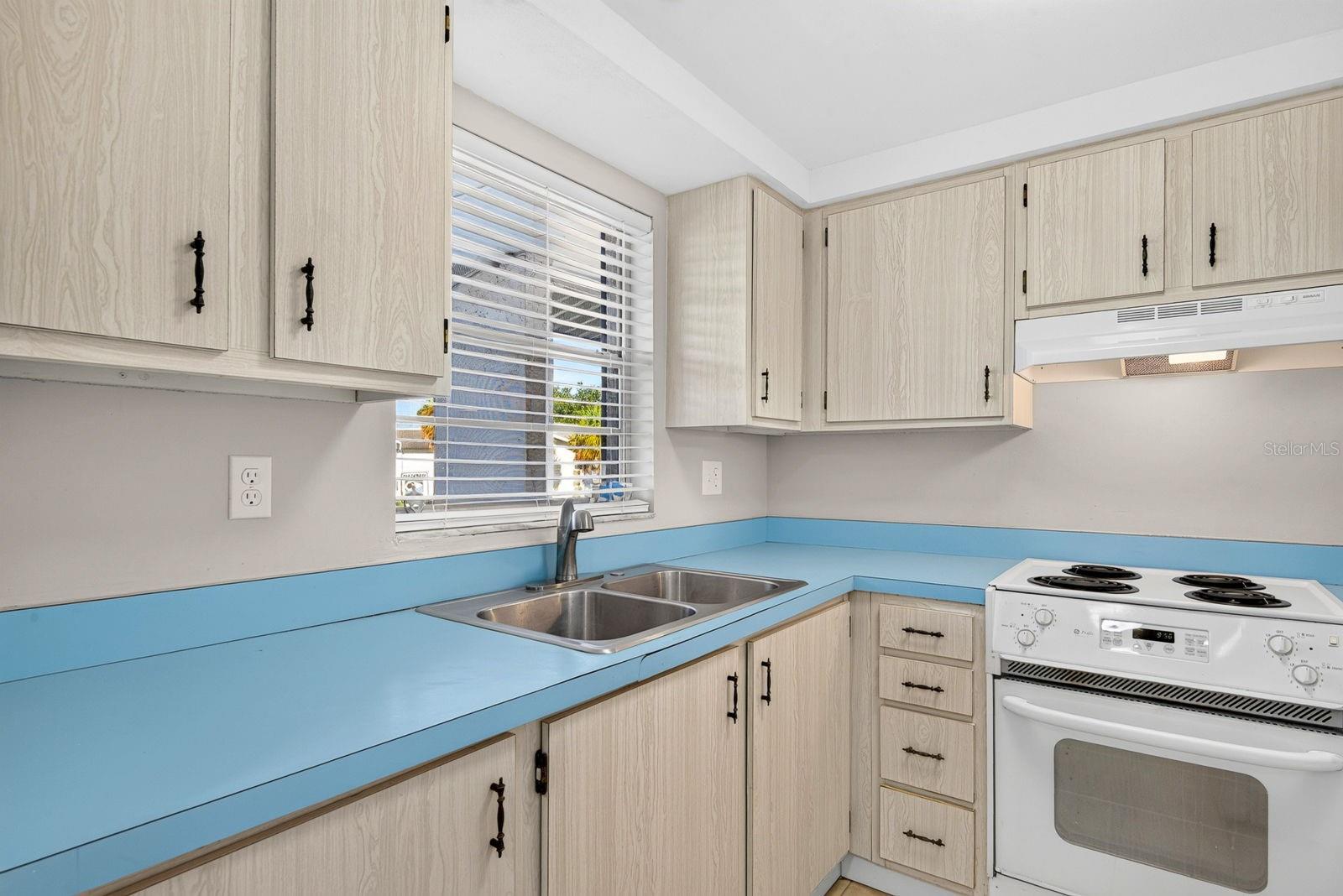 4516 3RD STREET CIRCLE W, #533, Bradenton, FL 34207