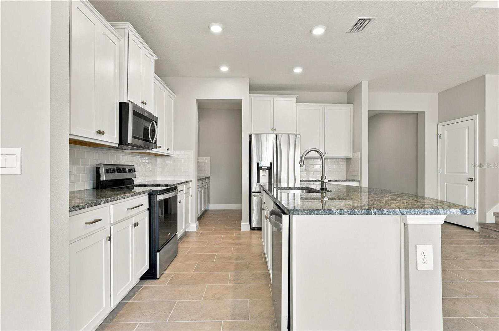 17808 CANTARINA COVE, Bradenton, FL 34211 17808 CANTARINA COVE, Bradenton, FL 34211