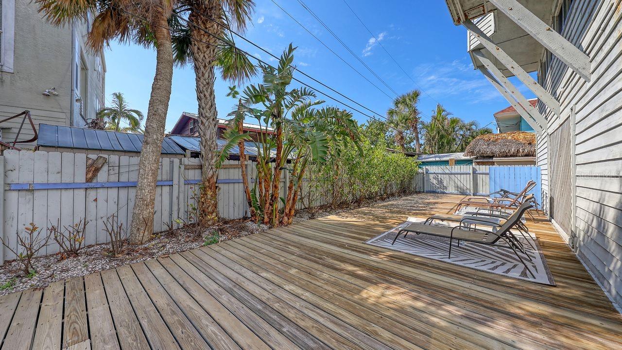 126 AVENIDA VENECCIA, Sarasota, FL 34242