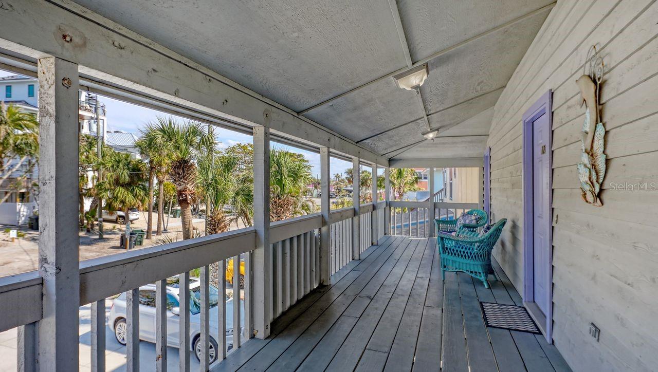 126 AVENIDA VENECCIA, Sarasota, FL 34242