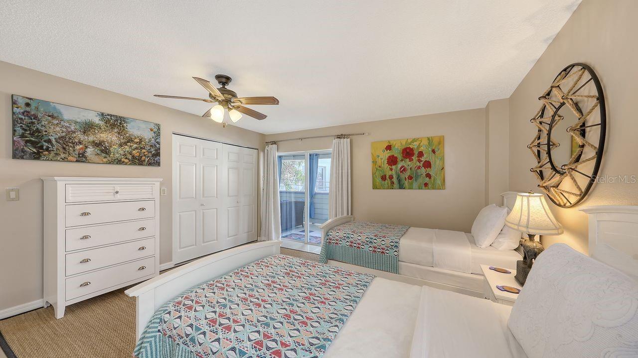 126 AVENIDA VENECCIA, Sarasota, FL 34242