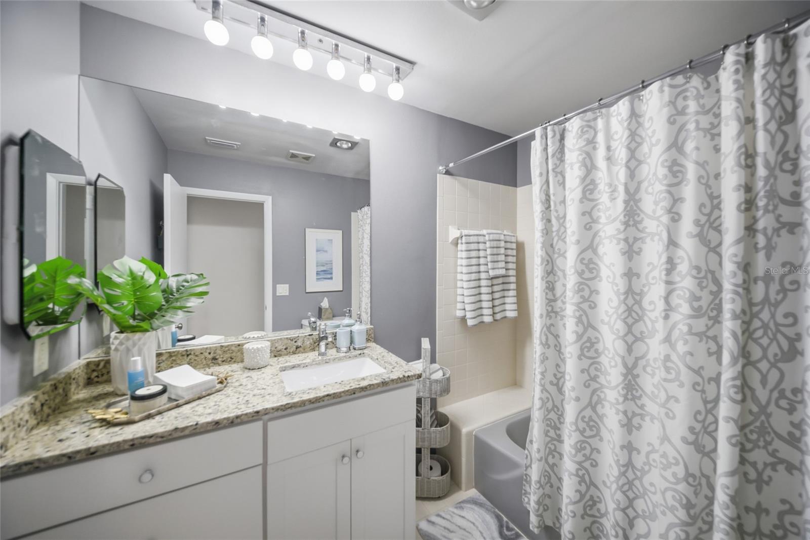 607 OWL WAY, Sarasota, FL 34236
