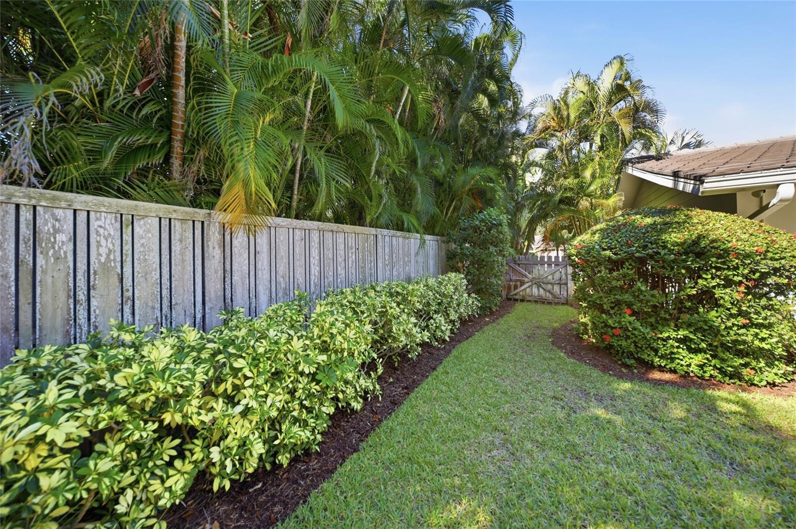 607 OWL WAY, Sarasota, FL 34236