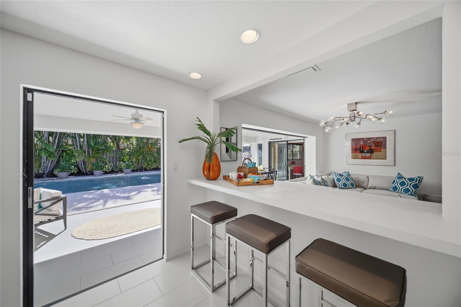 607 OWL WAY, Sarasota, FL 34236