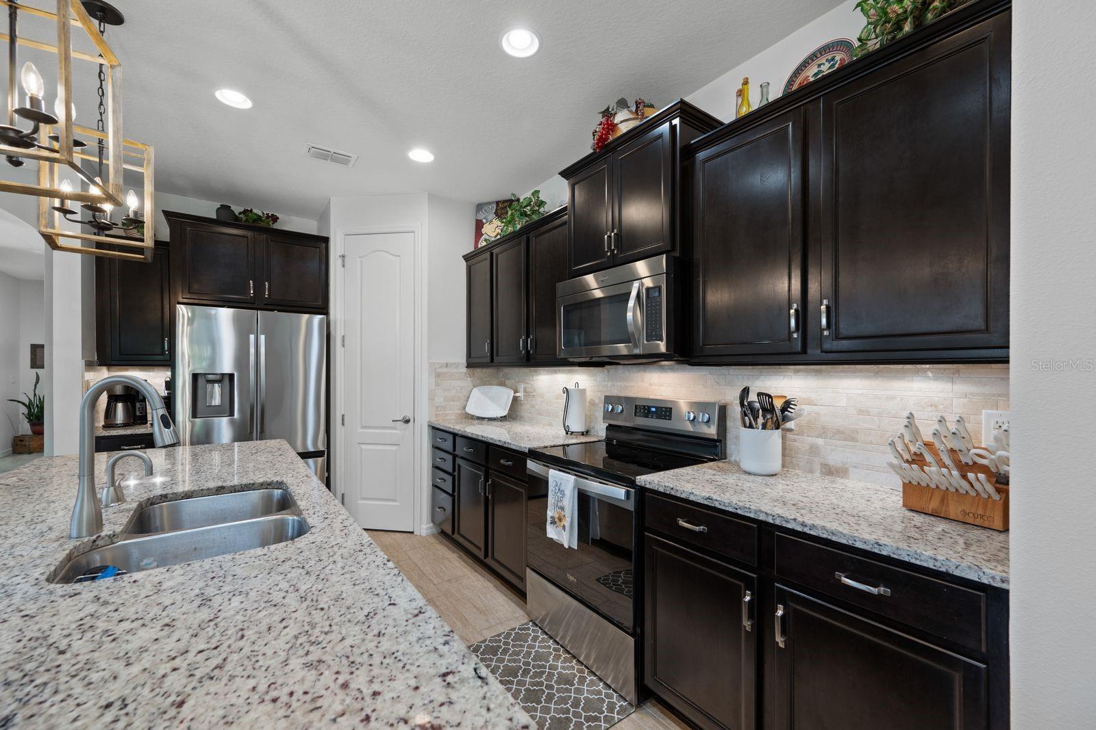 5016 BELLA ARMONIA CIRCLE, Wimauma, FL 33598
