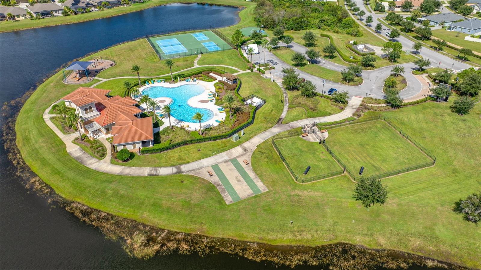 5016 BELLA ARMONIA CIRCLE, Wimauma, FL 33598