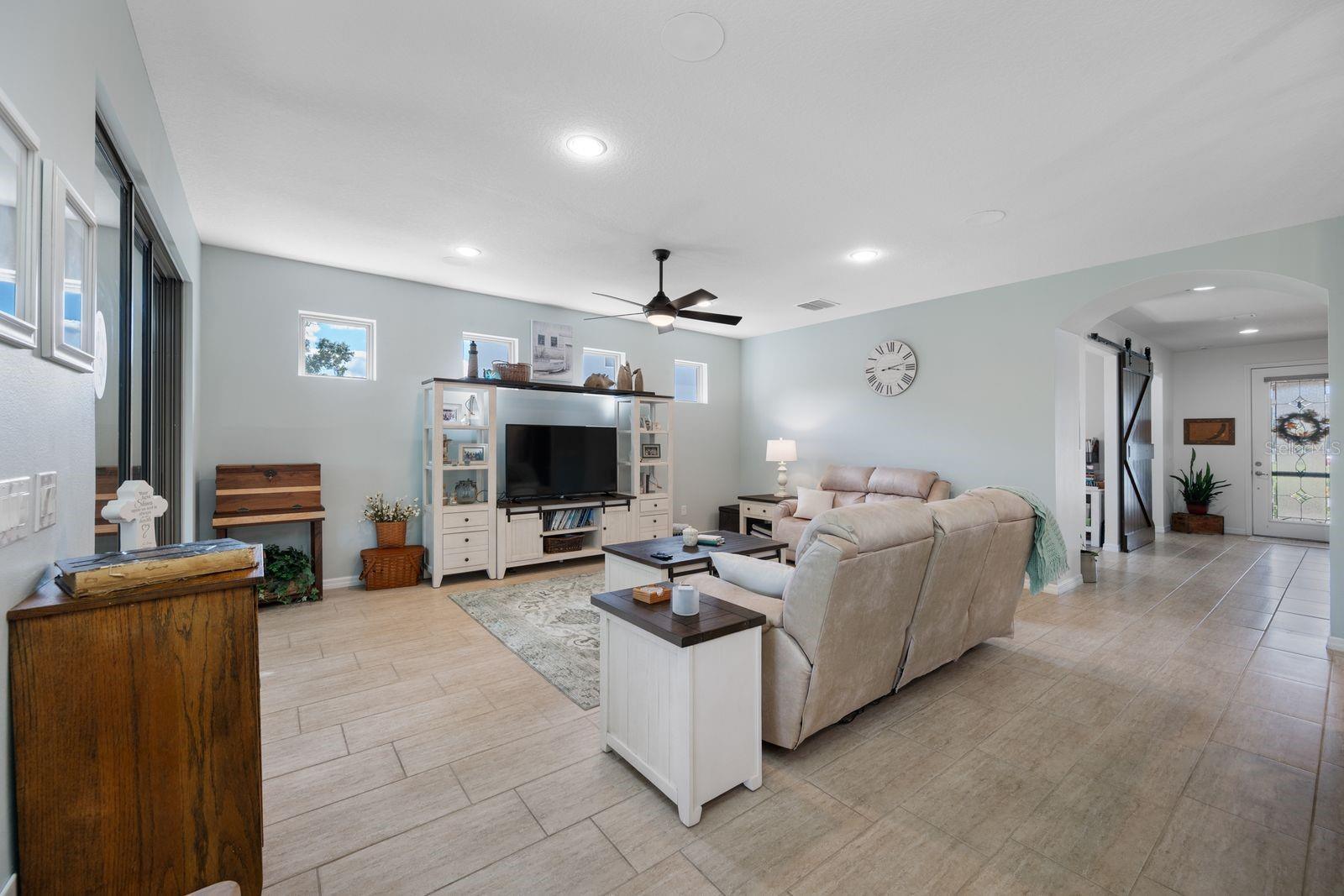 5016 BELLA ARMONIA CIRCLE, Wimauma, FL 33598