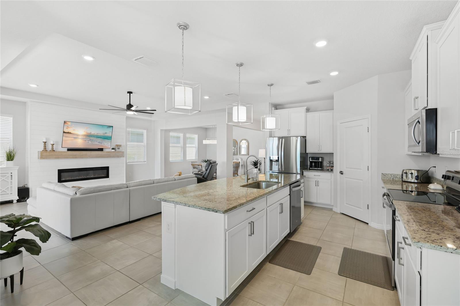 502 158TH STREET E, Bradenton, FL 34212