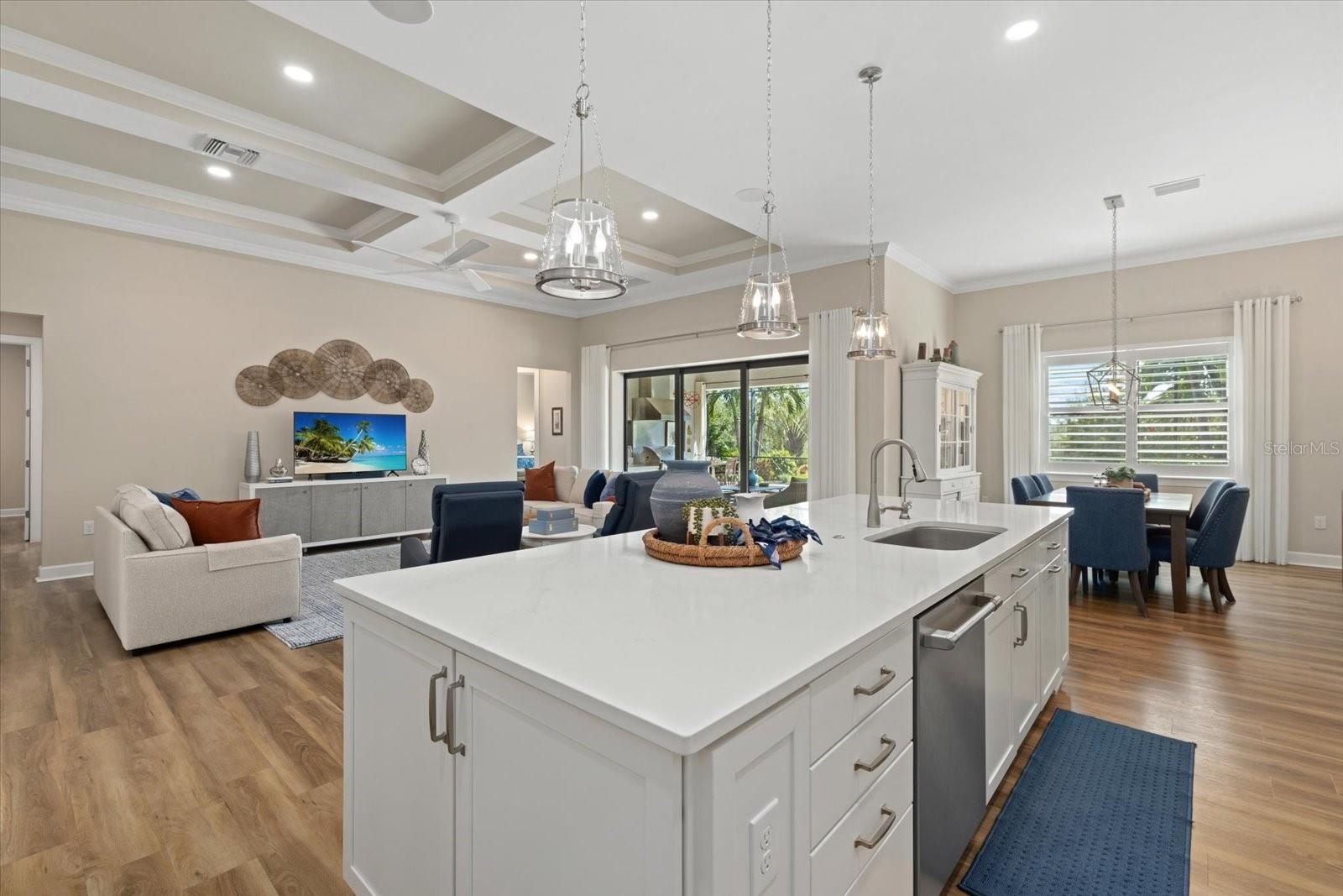 7973 GRANDE SHORES DRIVE, Sarasota, FL 34240