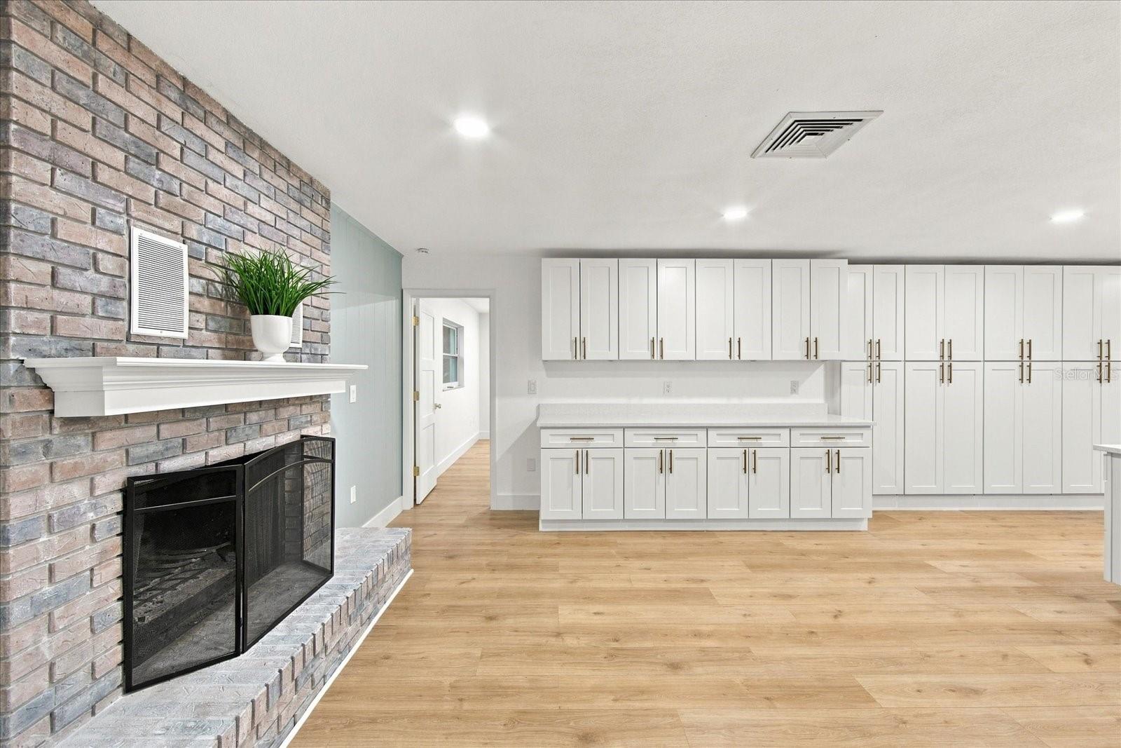 3151 53RD STREET, Sarasota, FL 34234