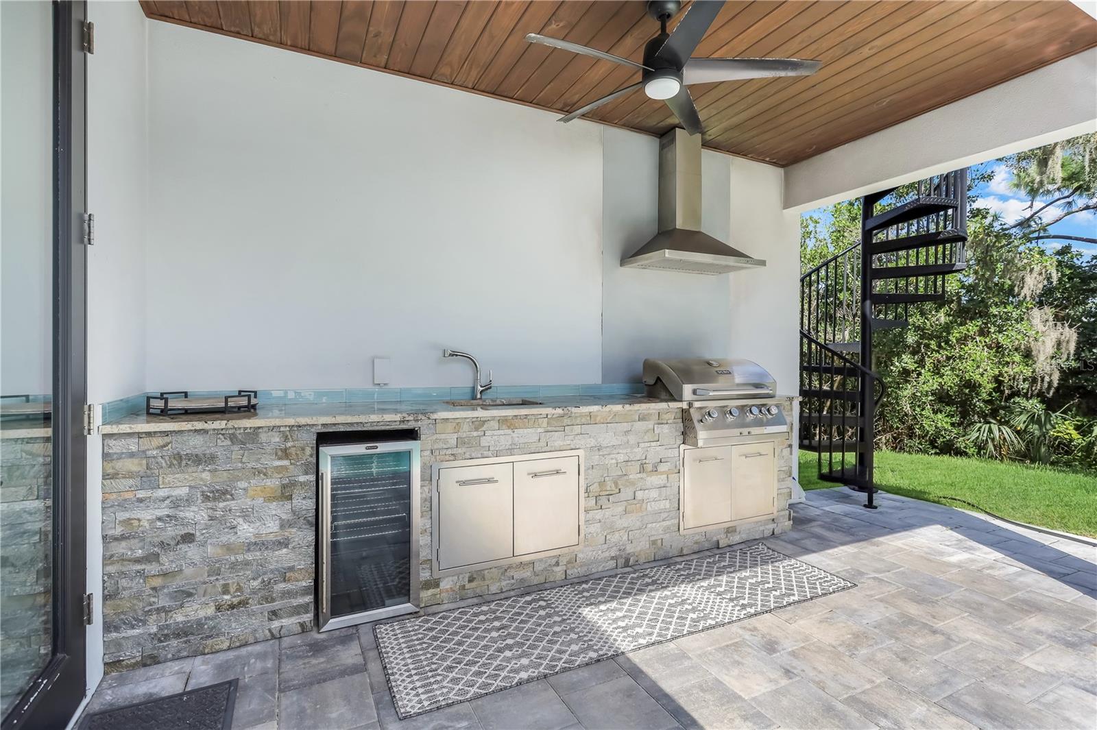 715 OAK STREET, Bradenton, FL 34208