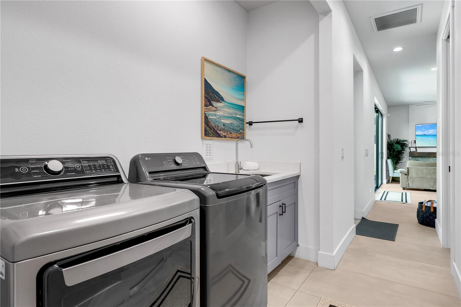 715 OAK STREET, Bradenton, FL 34208