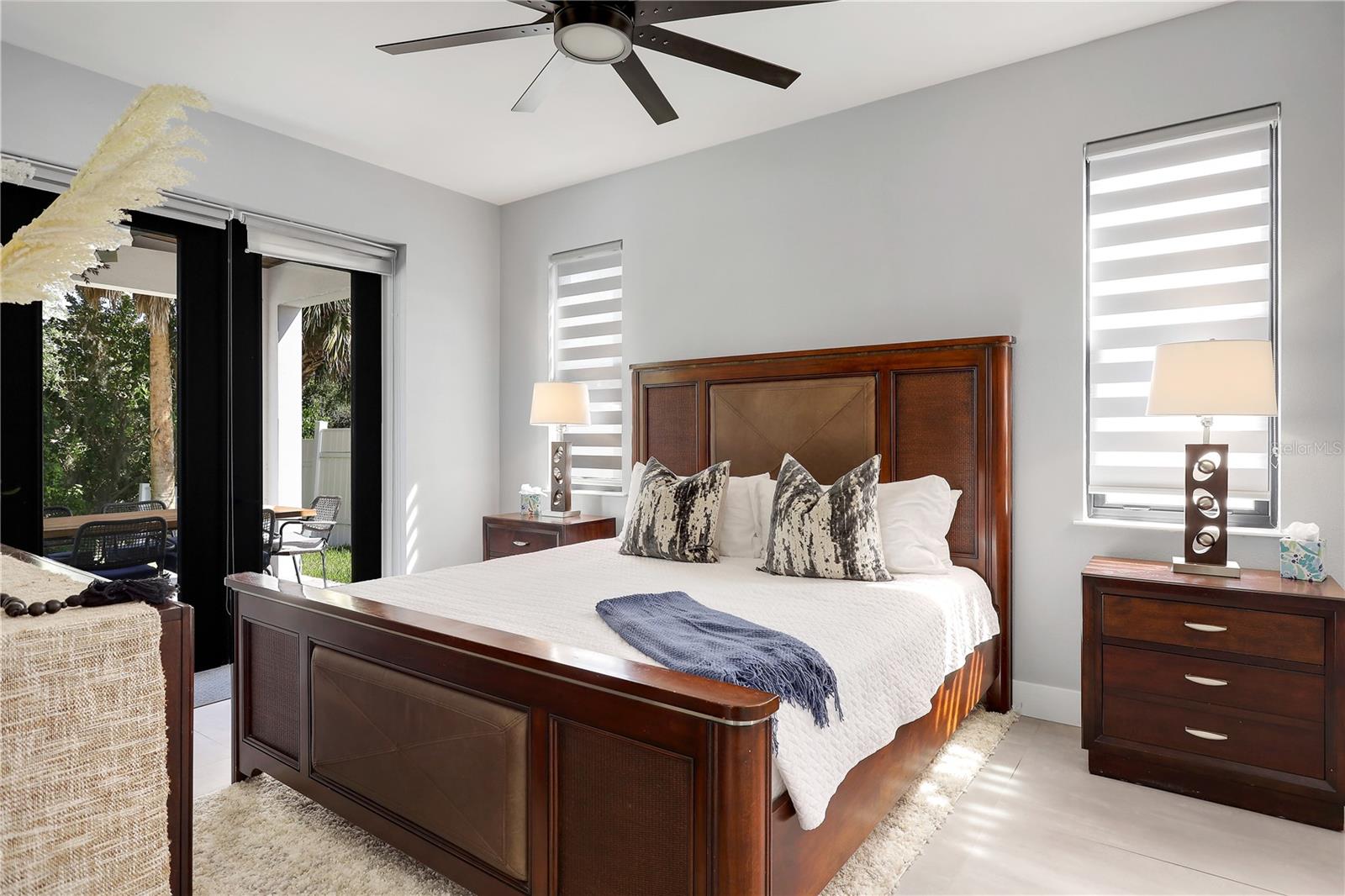 715 OAK STREET, Bradenton, FL 34208
