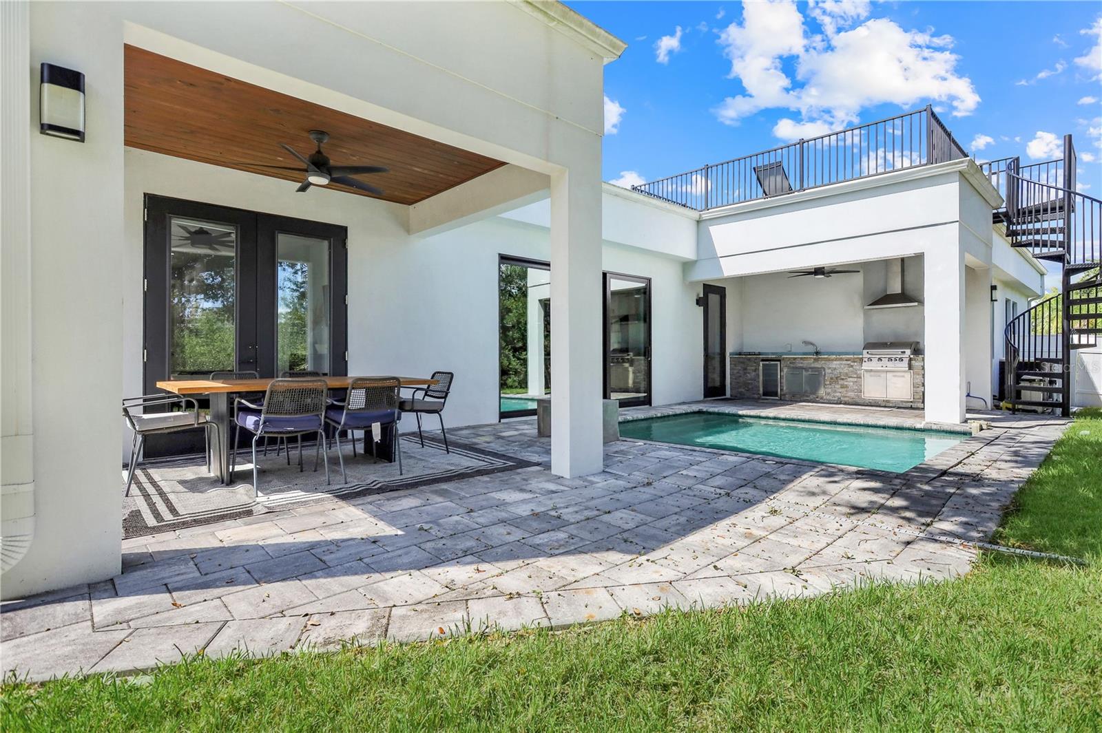 715 OAK STREET, Bradenton, FL 34208